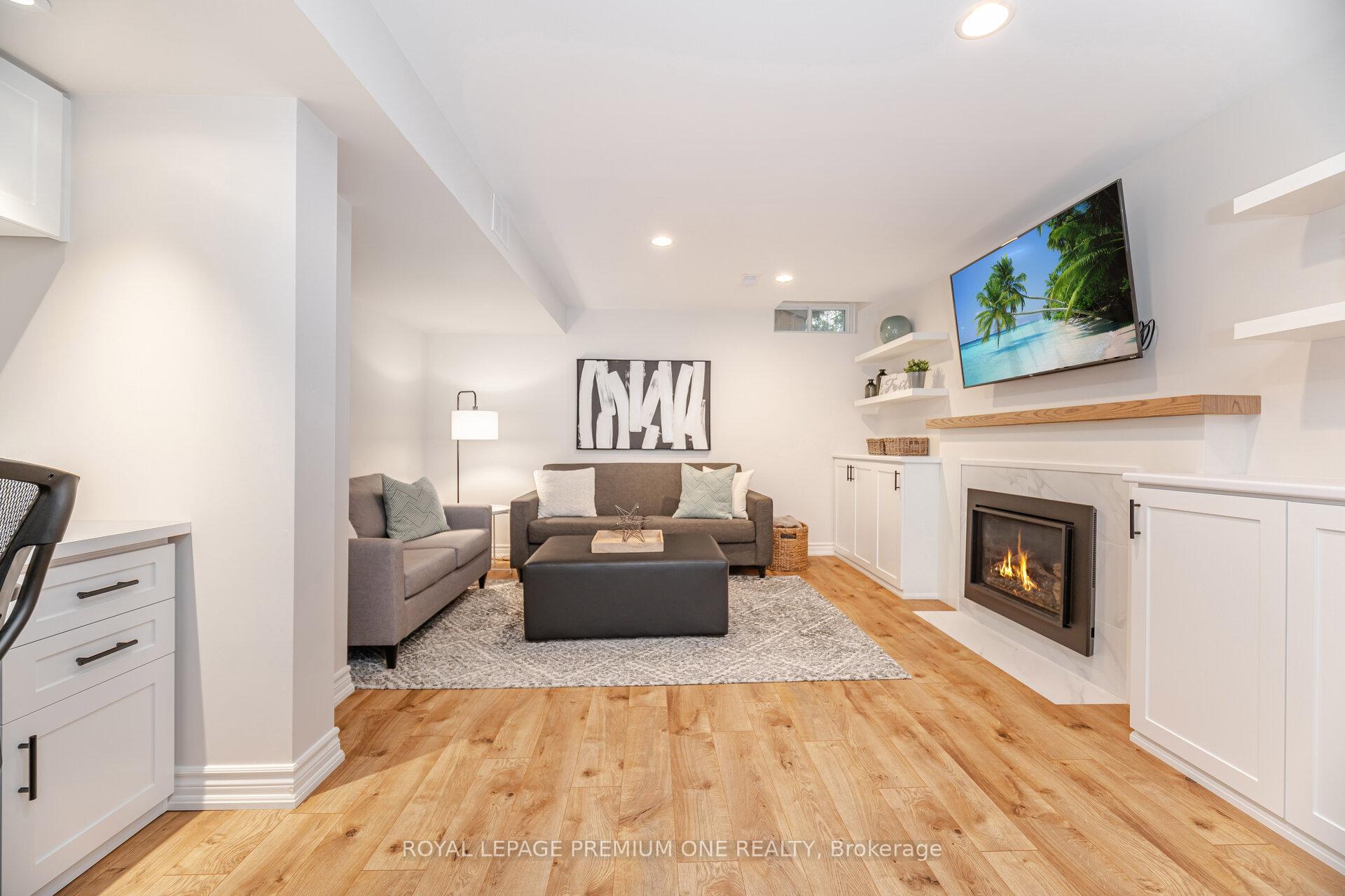 Photo 42 of 79 Bishop Crescent, Markham, Markham Village — HOMEH