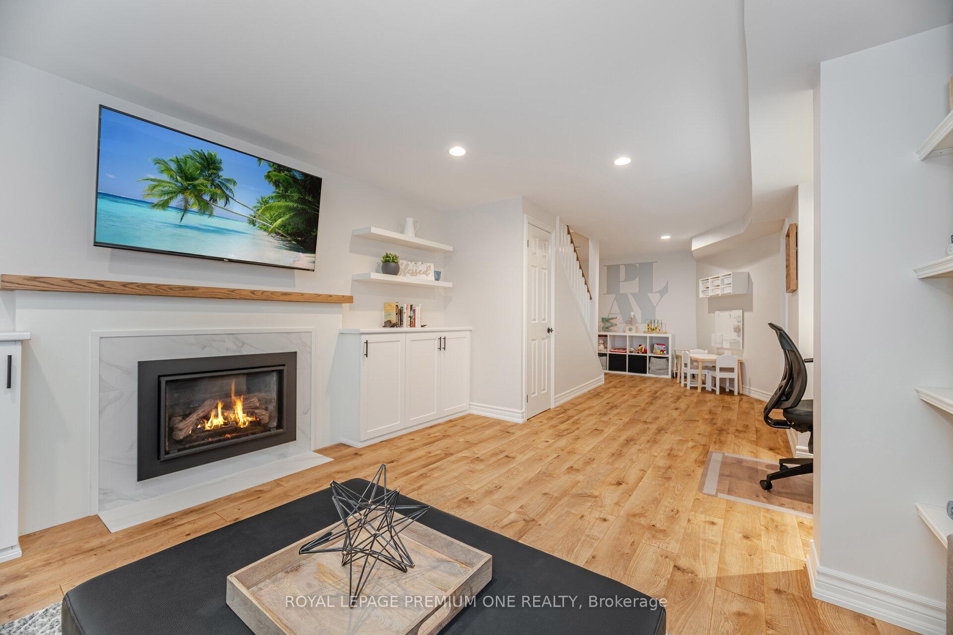Photo 32 of 79 Bishop Crescent, Markham, Markham Village — HOMEH