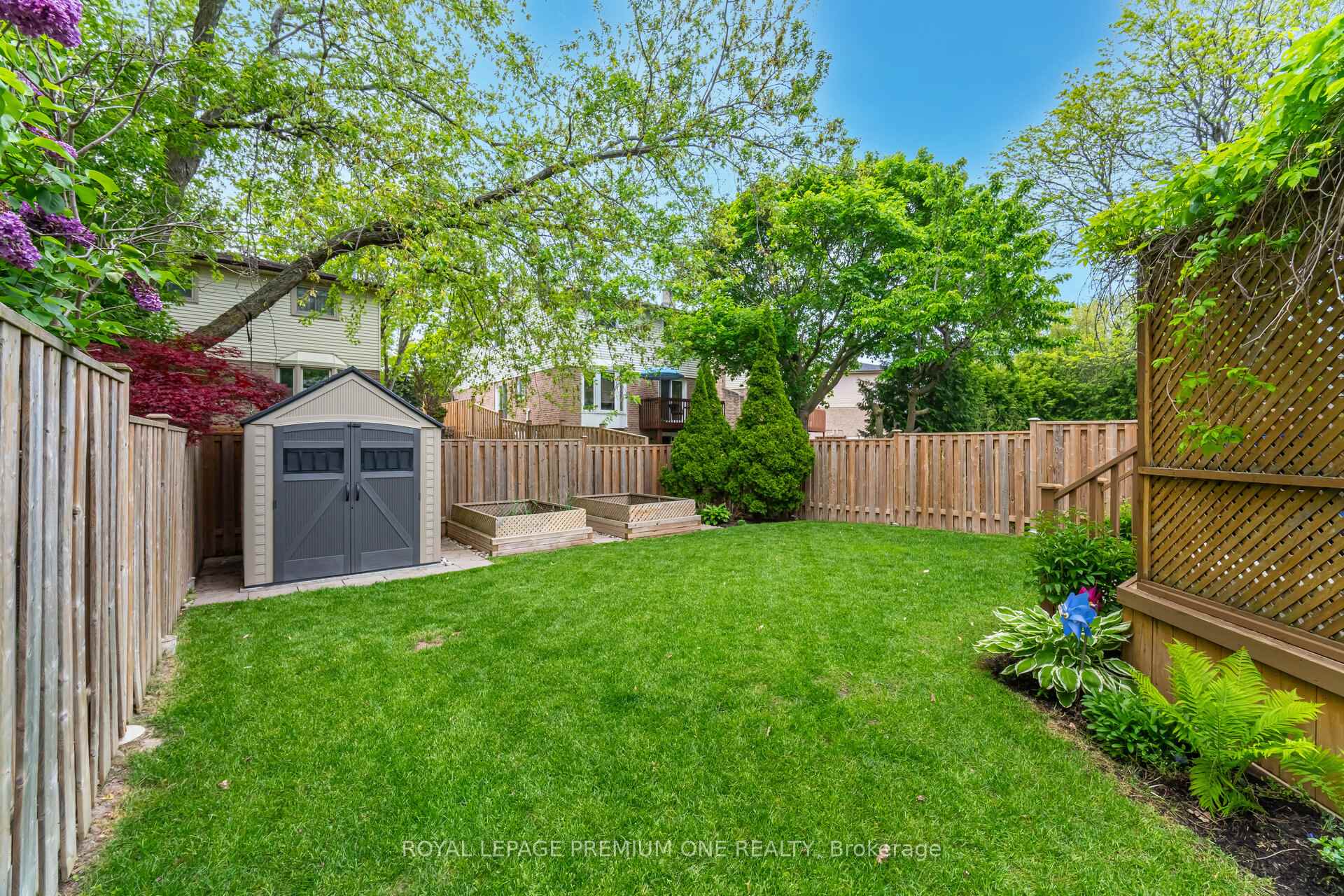 Photo 37 of 79 Bishop Crescent, Markham, Markham Village — HOMEH