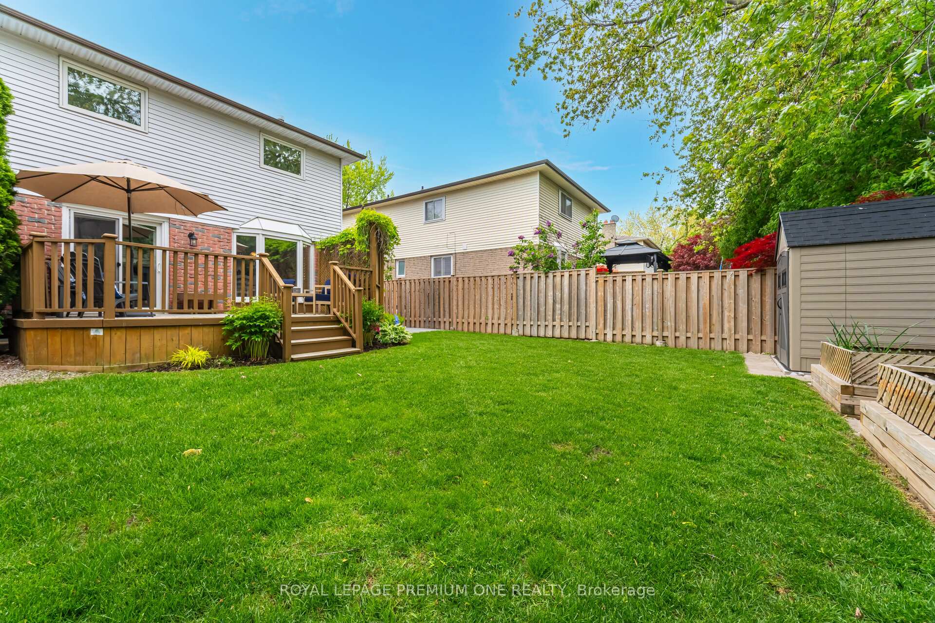 Photo 16 of 79 Bishop Crescent, Markham, Markham Village — HOMEH