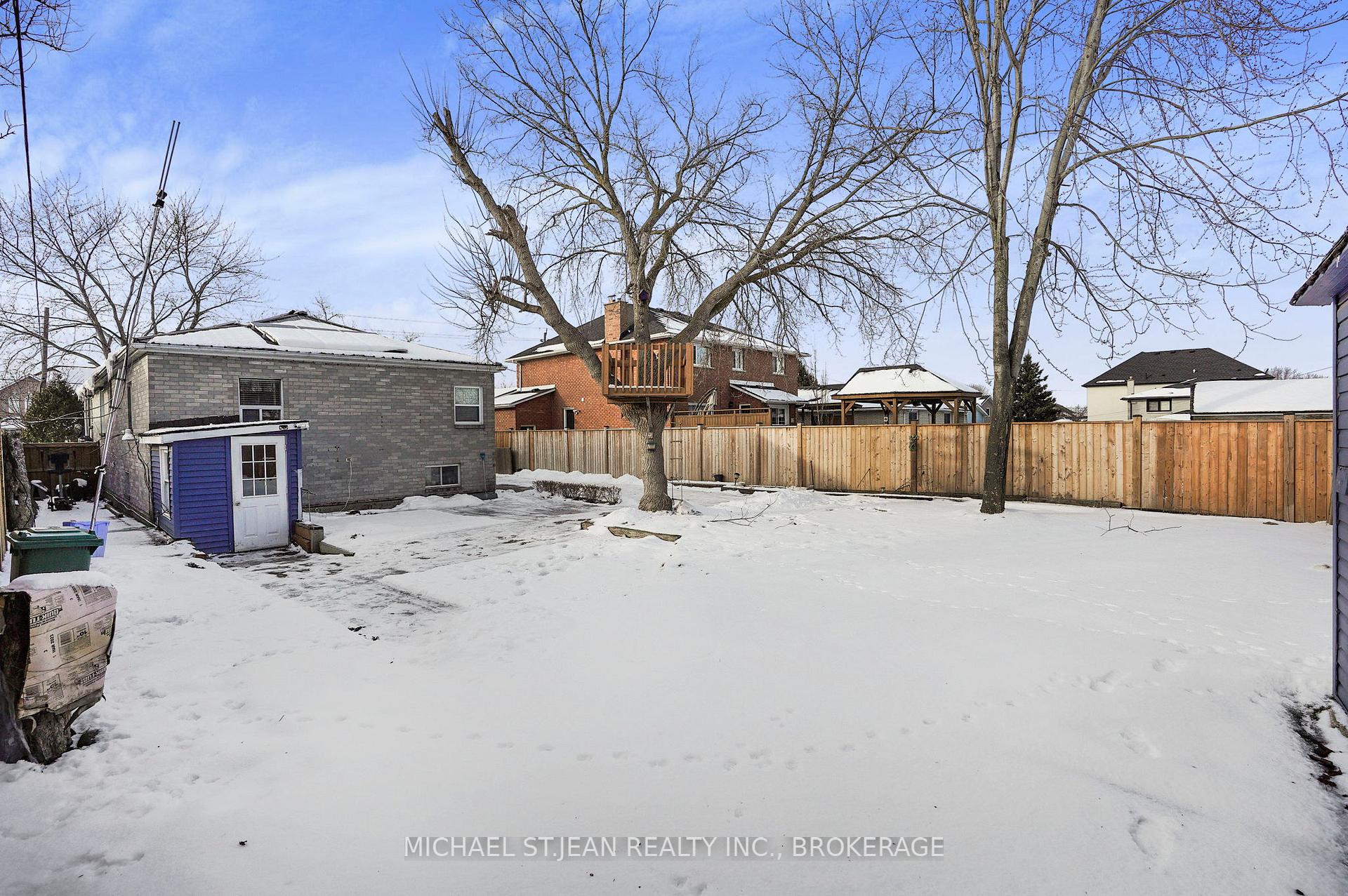 Photo 32 of 64 First Road W, Hamilton, Stoney Creek — HOMEH