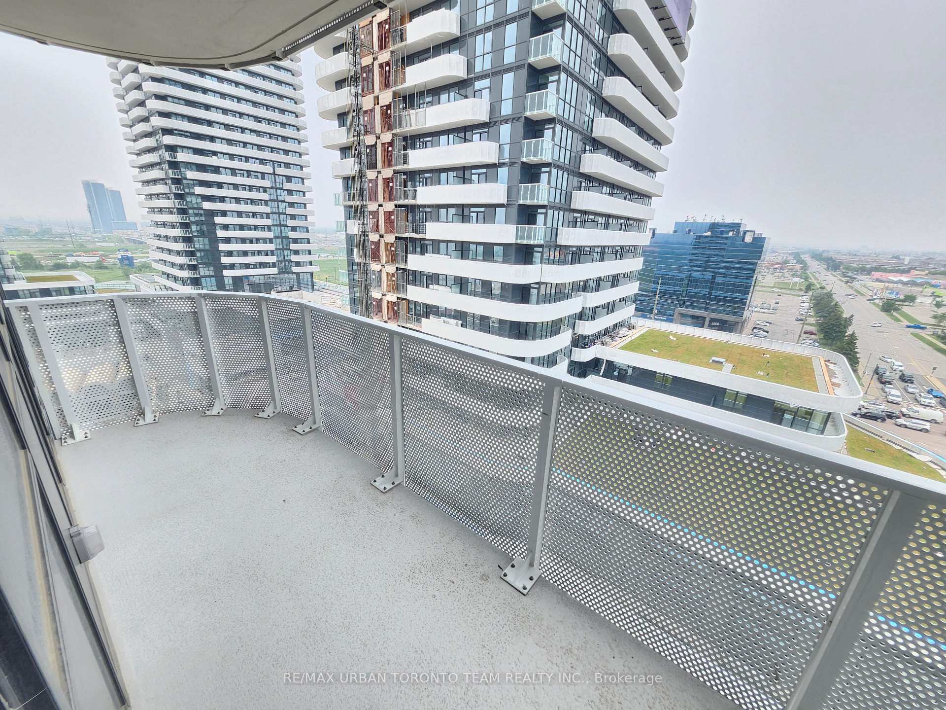 Photo 1 of Unit 1203, 28 Interchange Way, Vaughan, Vaughan Corporate Centre — HOMEH
