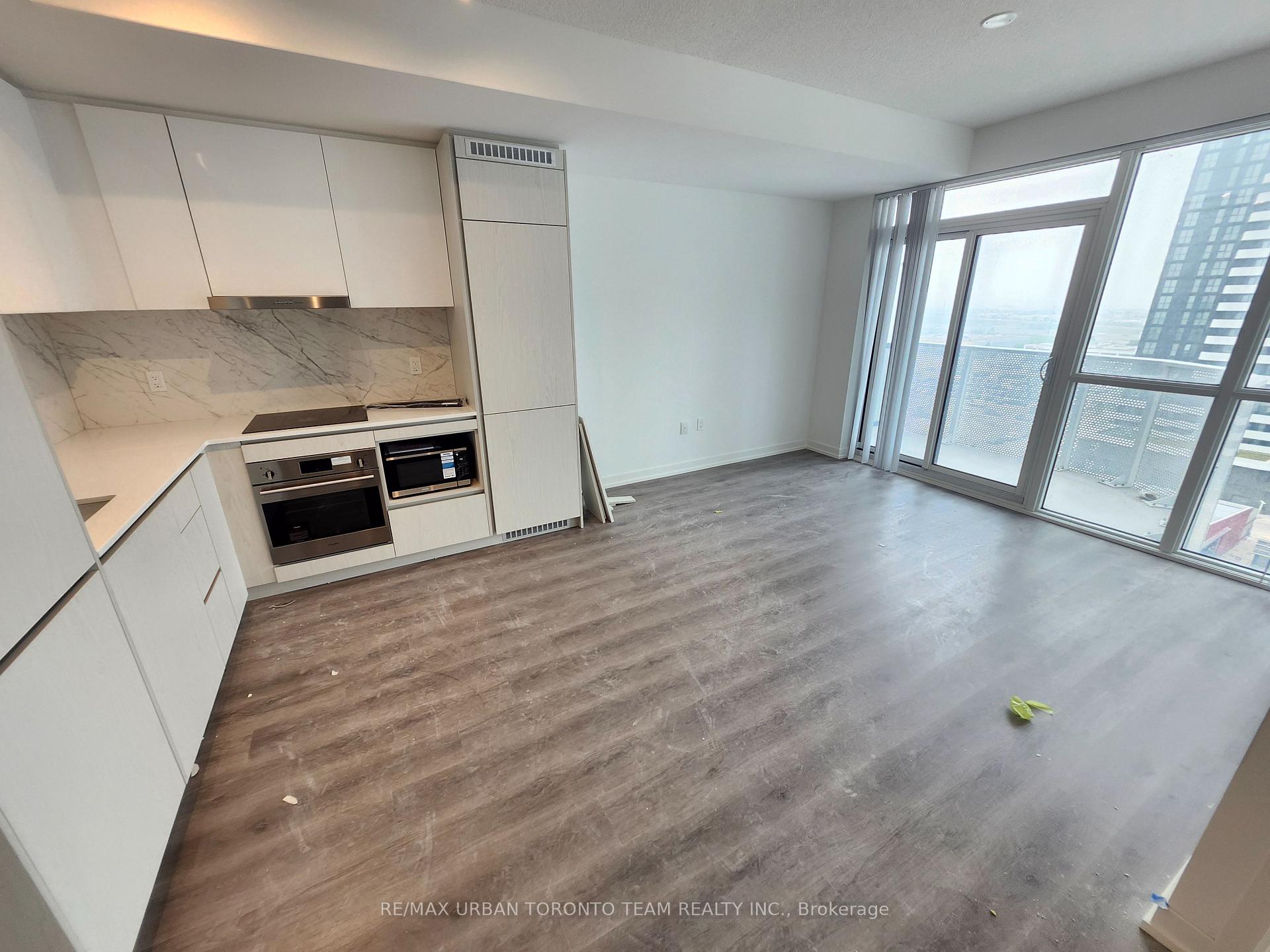 Photo 2 of Unit 1203, 28 Interchange Way, Vaughan, Vaughan Corporate Centre — HOMEH