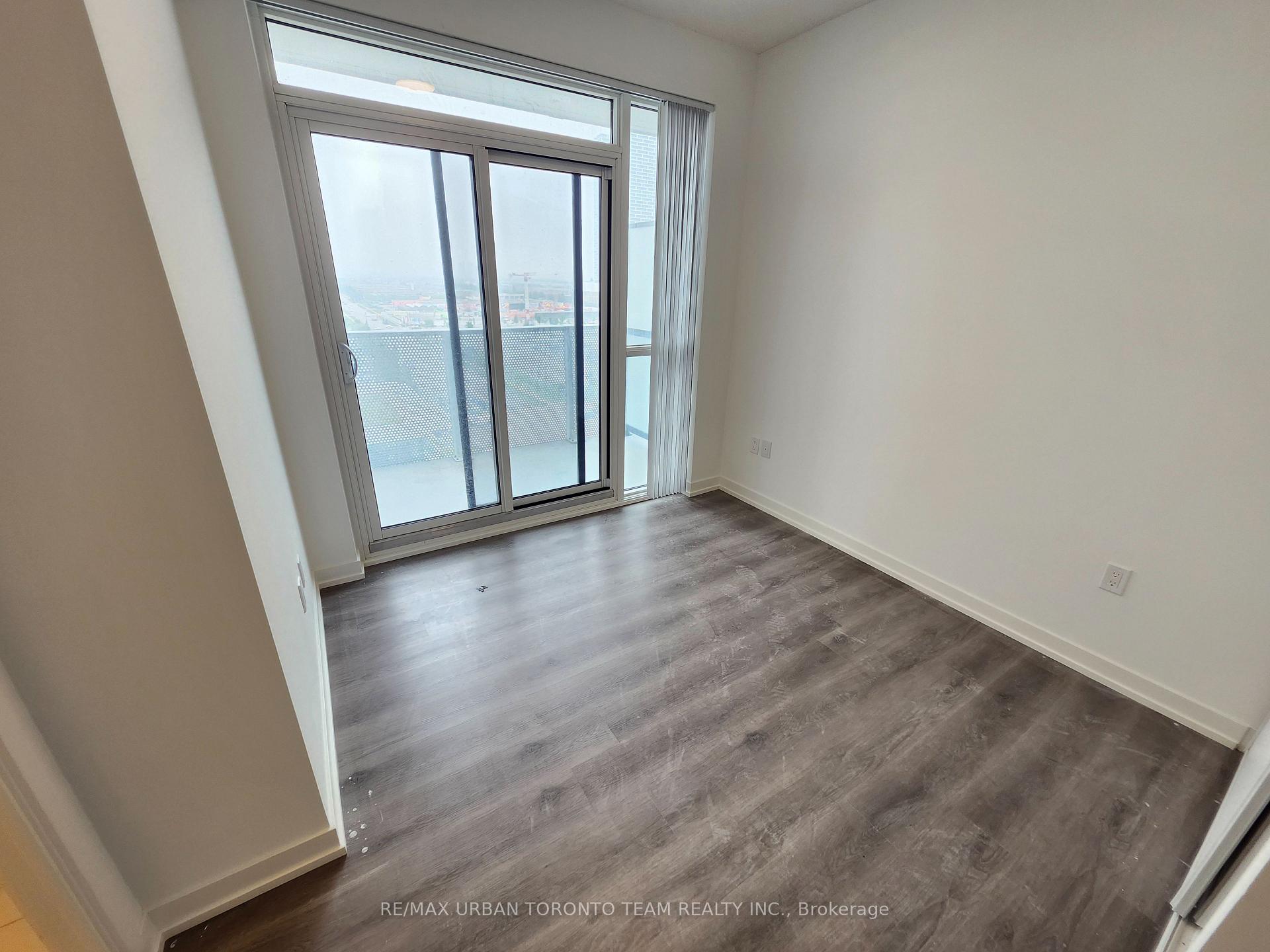 Photo 3 of Unit 1203, 28 Interchange Way, Vaughan, Vaughan Corporate Centre — HOMEH