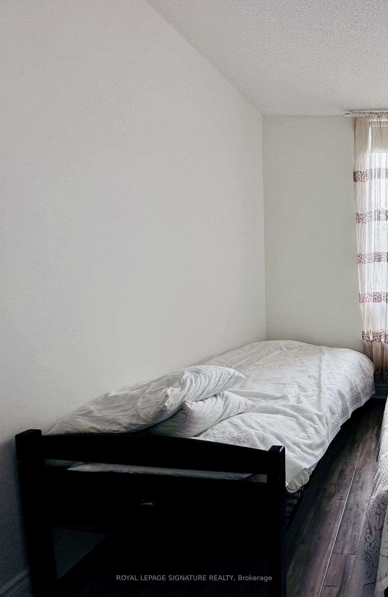 Photo 9 of Unit 110, 7165 Yonge Street, Markham, Grandview — HOMEH