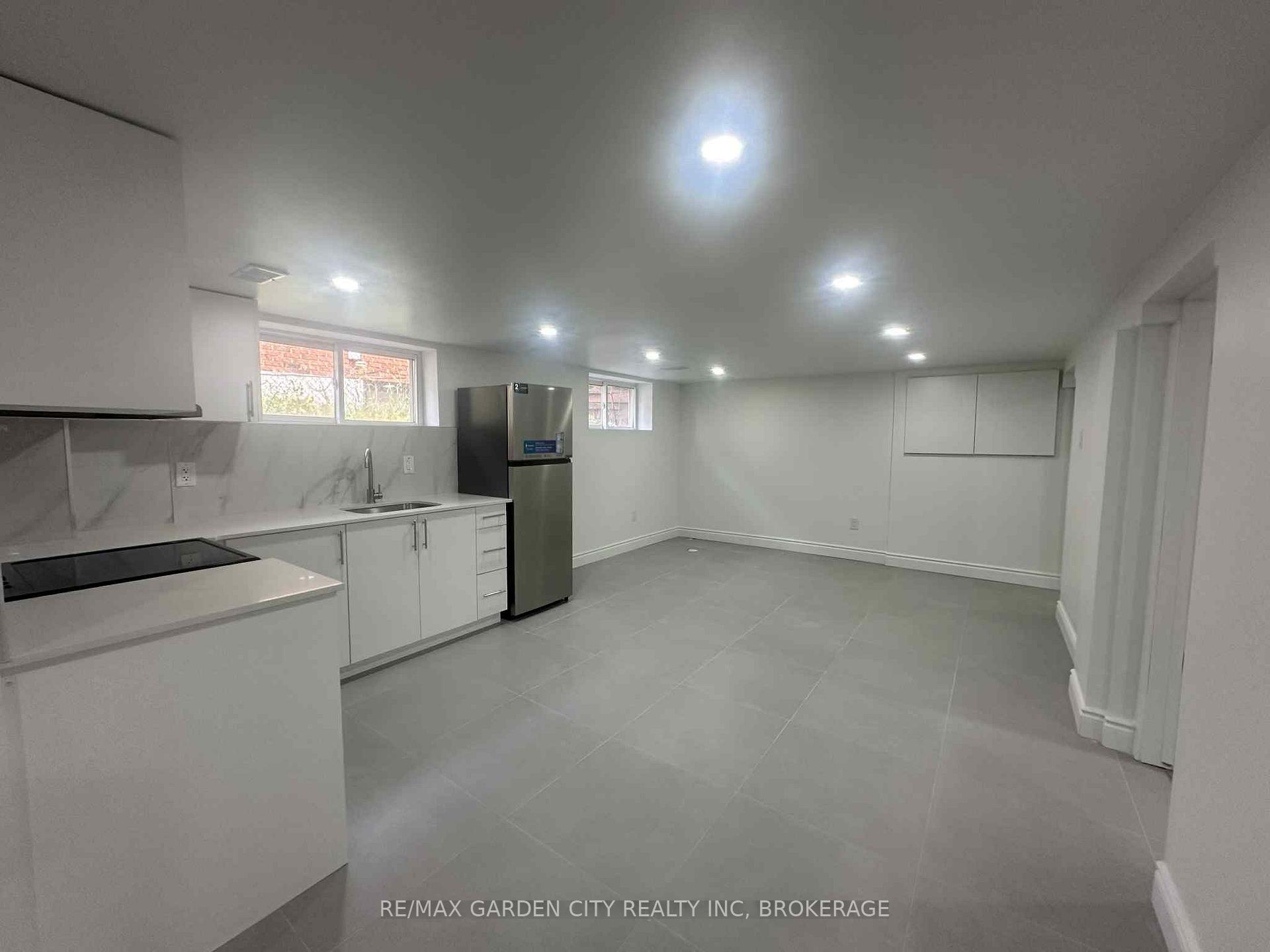 Photo 1 of Unit Unit #3, 43 Norwich Road, Hamilton, Stoney Creek — HOMEH