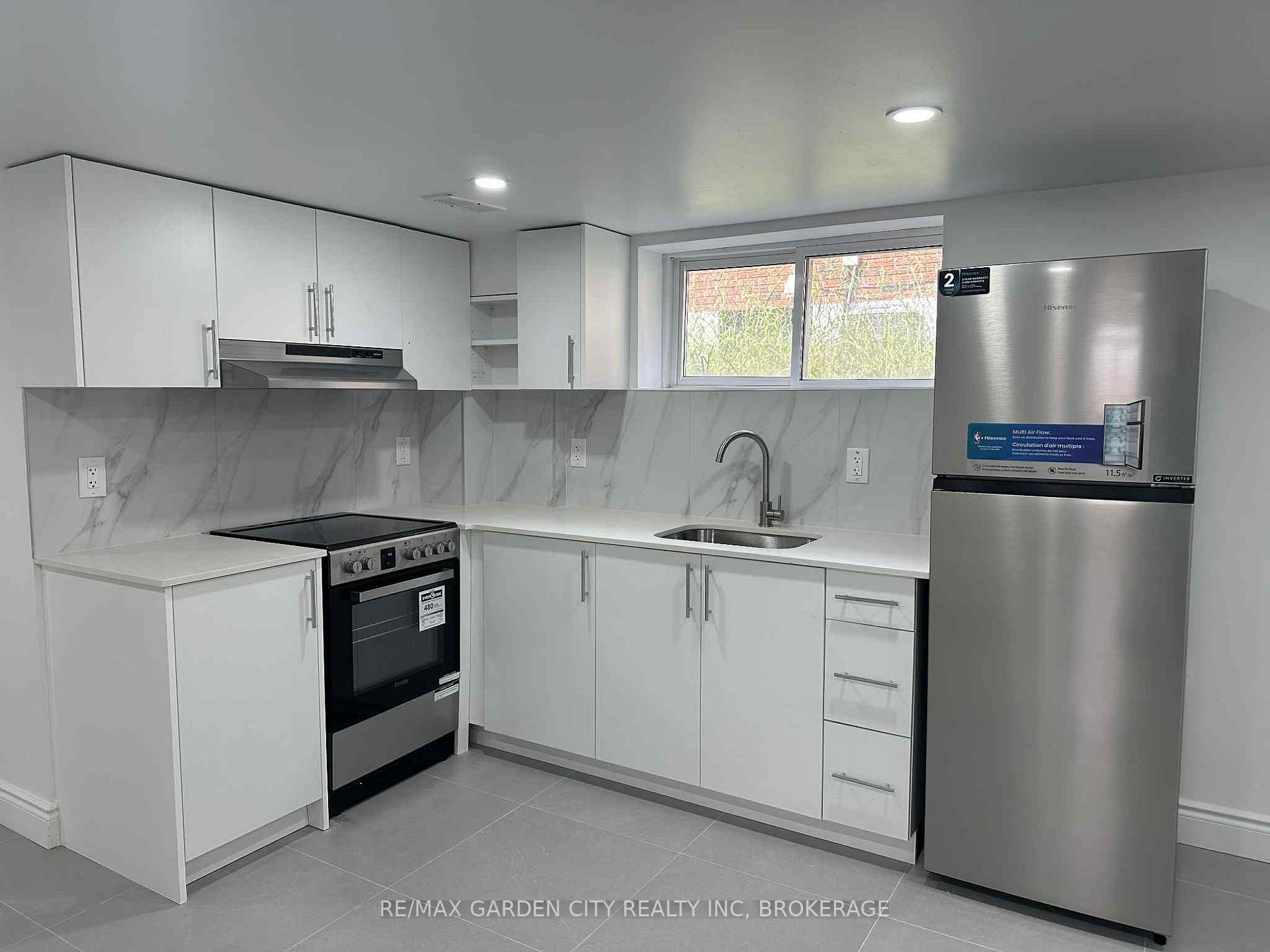 Photo 2 of Unit Unit #3, 43 Norwich Road, Hamilton, Stoney Creek — HOMEH