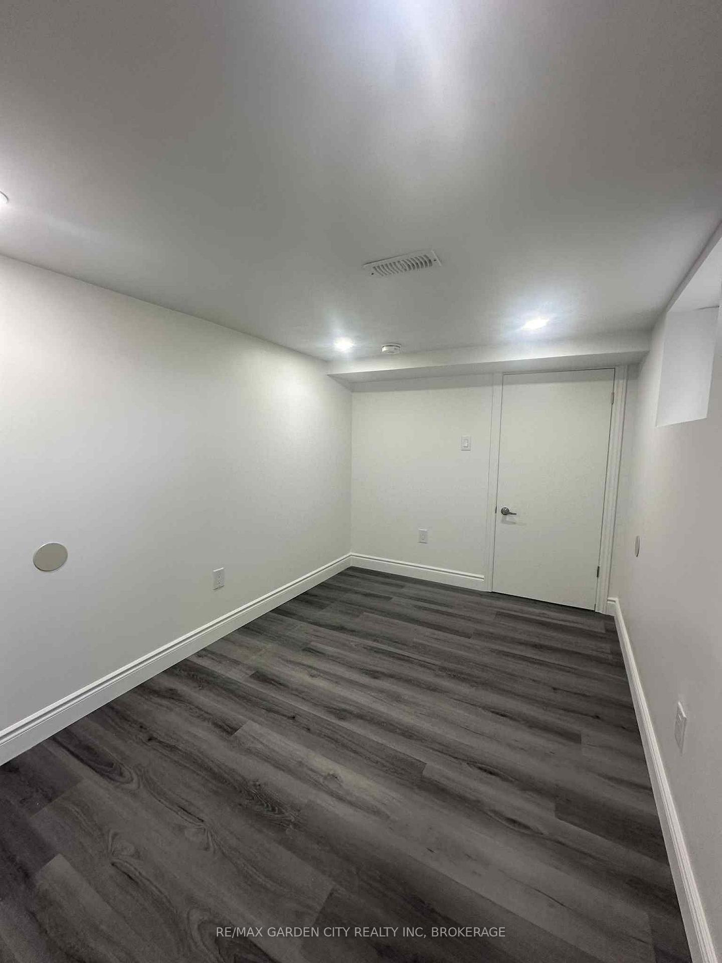 Photo 9 of Unit Unit #3, 43 Norwich Road, Hamilton, Stoney Creek — HOMEH
