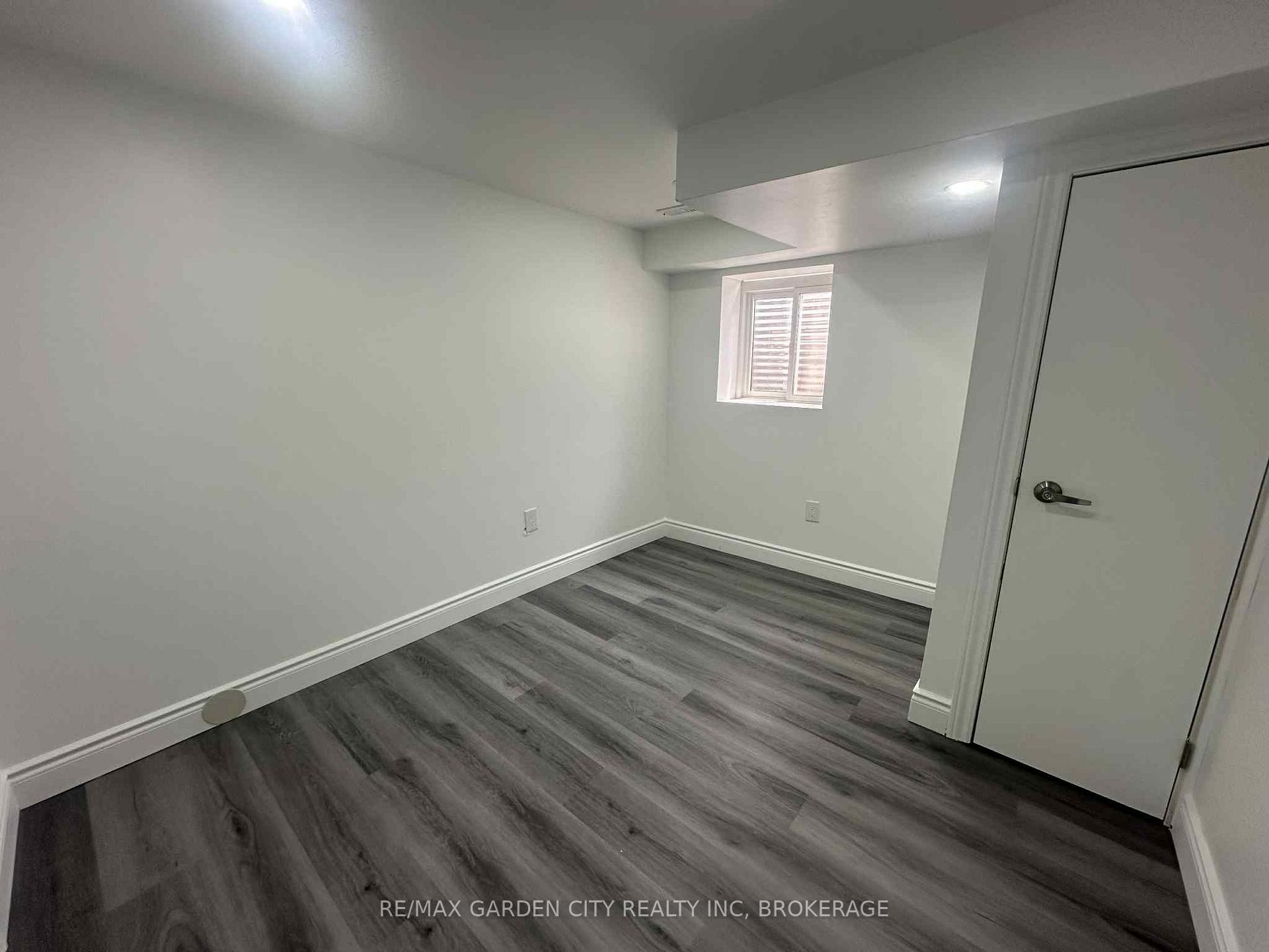 Photo 4 of Unit Unit #3, 43 Norwich Road, Hamilton, Stoney Creek — HOMEH