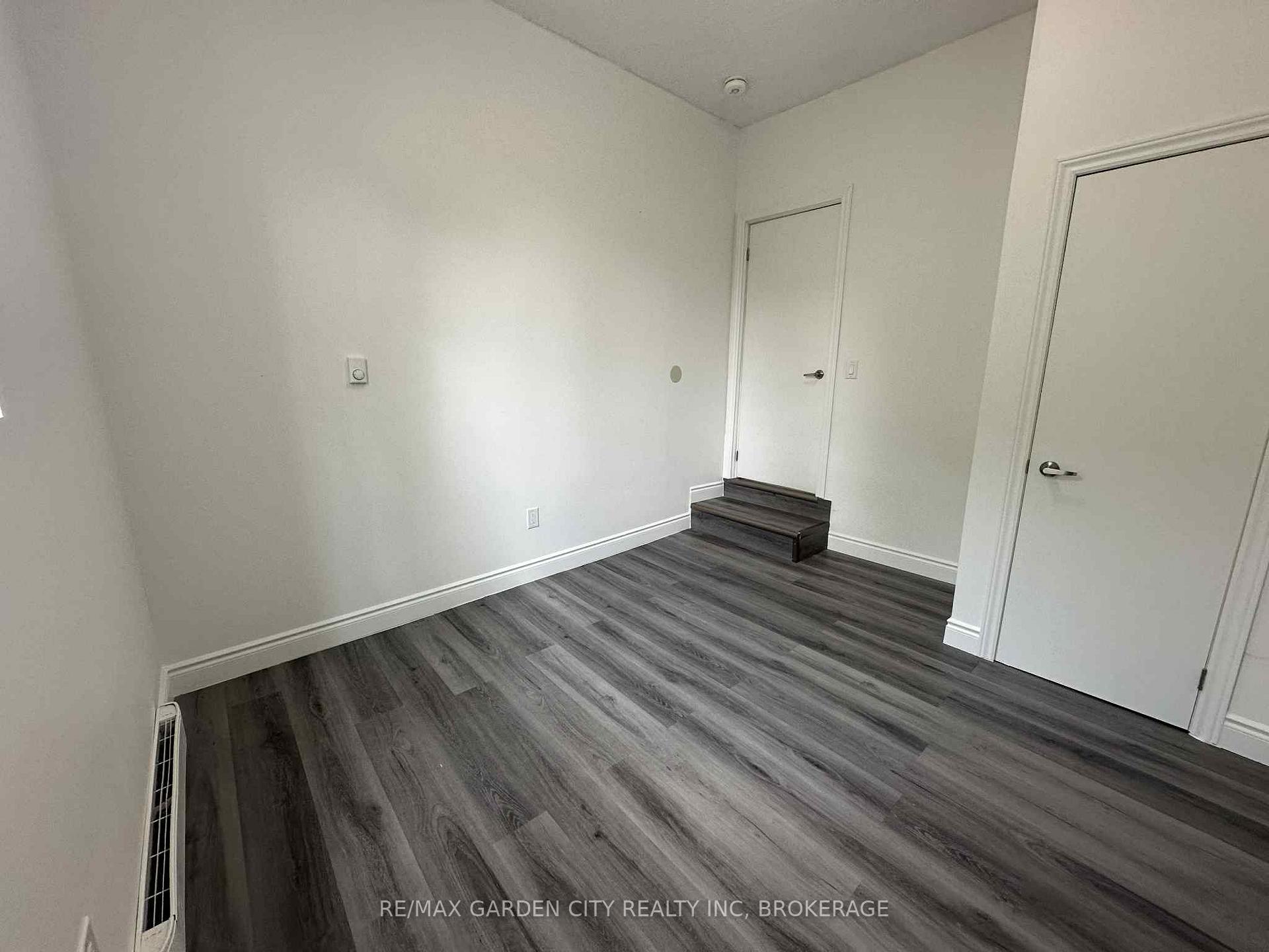 Photo 7 of Unit Unit #2, 43 Norwich Road, Hamilton, Stoney Creek — HOMEH