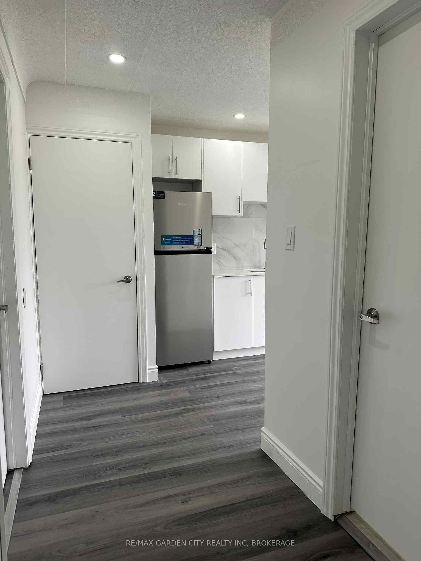 Photo 15 of Unit Unit #2, 43 Norwich Road, Hamilton, Stoney Creek — HOMEH