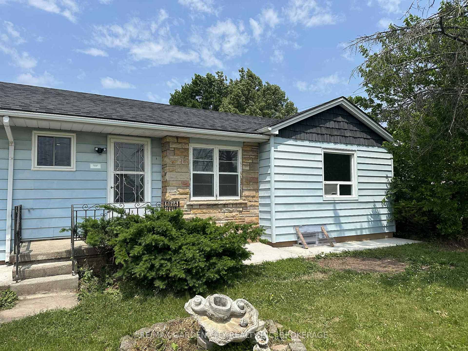 Photo 1 of Unit Unit #1, 43 Norwich Road, Hamilton, Stoney Creek — HOMEH