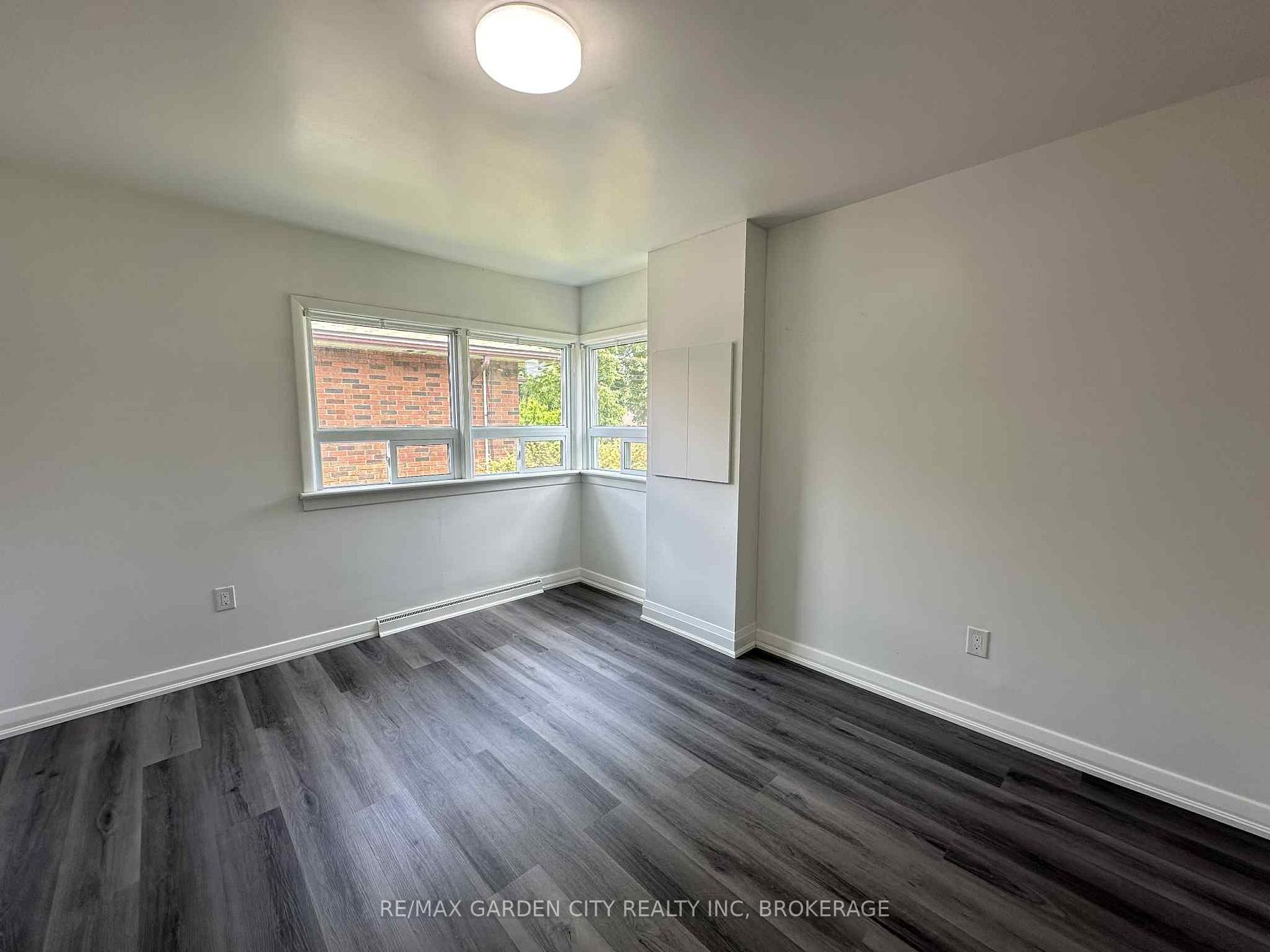 Photo 12 of Unit Unit #1, 43 Norwich Road, Hamilton, Stoney Creek — HOMEH