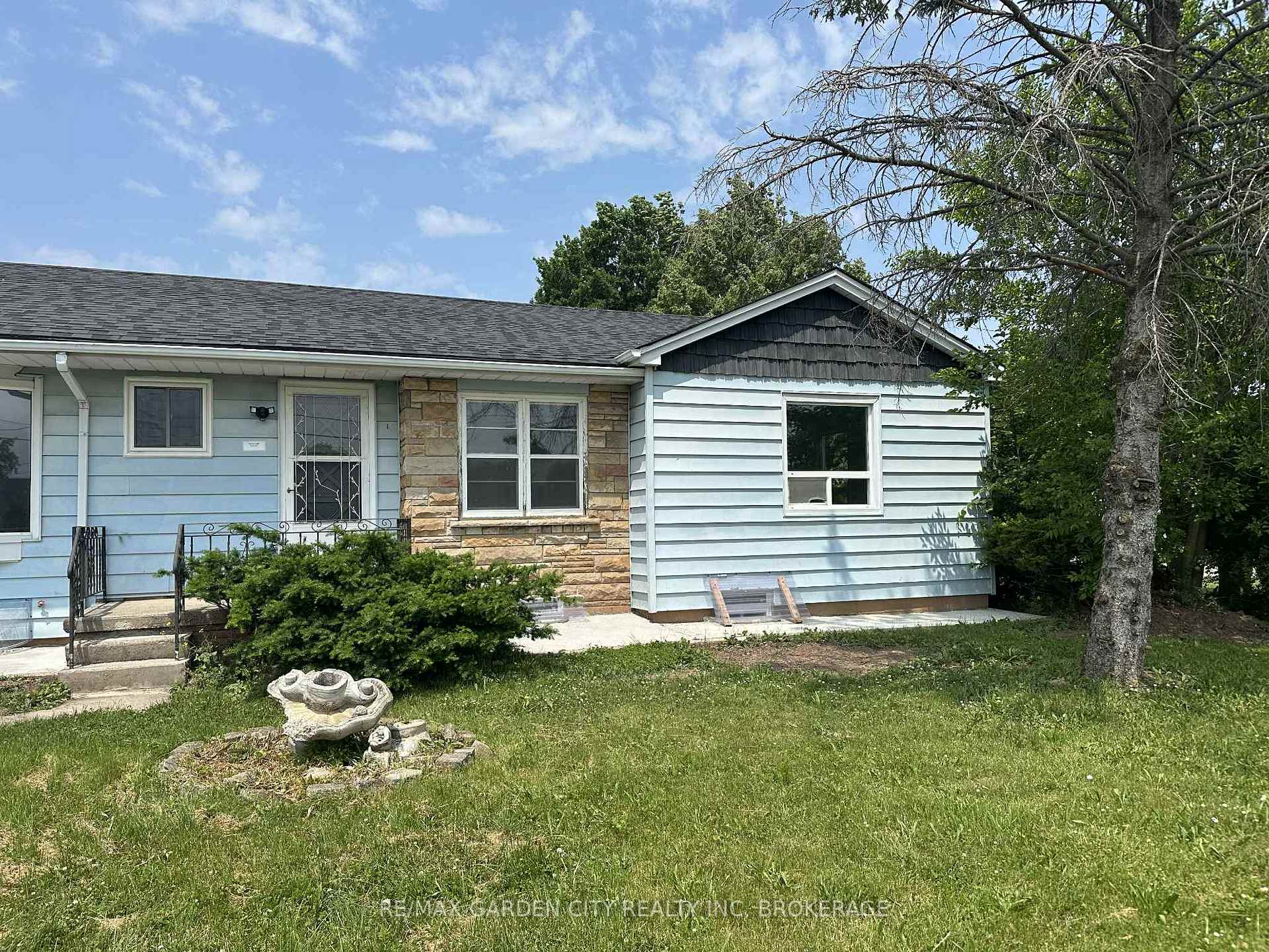Photo 15 of Unit Unit #1, 43 Norwich Road, Hamilton, Stoney Creek — HOMEH