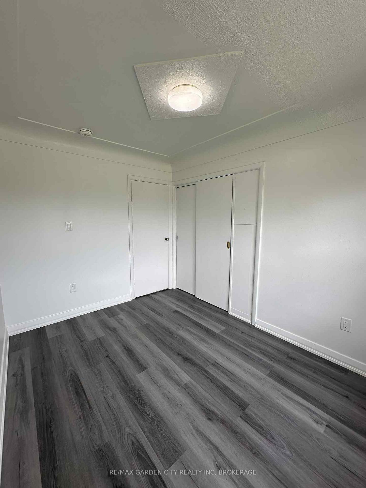 Photo 13 of Unit Unit #1, 43 Norwich Road, Hamilton, Stoney Creek — HOMEH