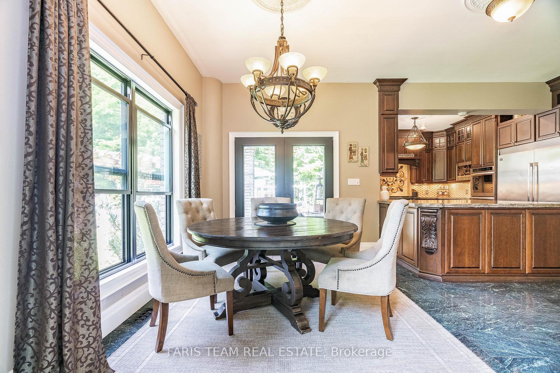 Photo 2 of 1826 Quantz Crescent, Innisfil, Rural Innisfil — HOMEH