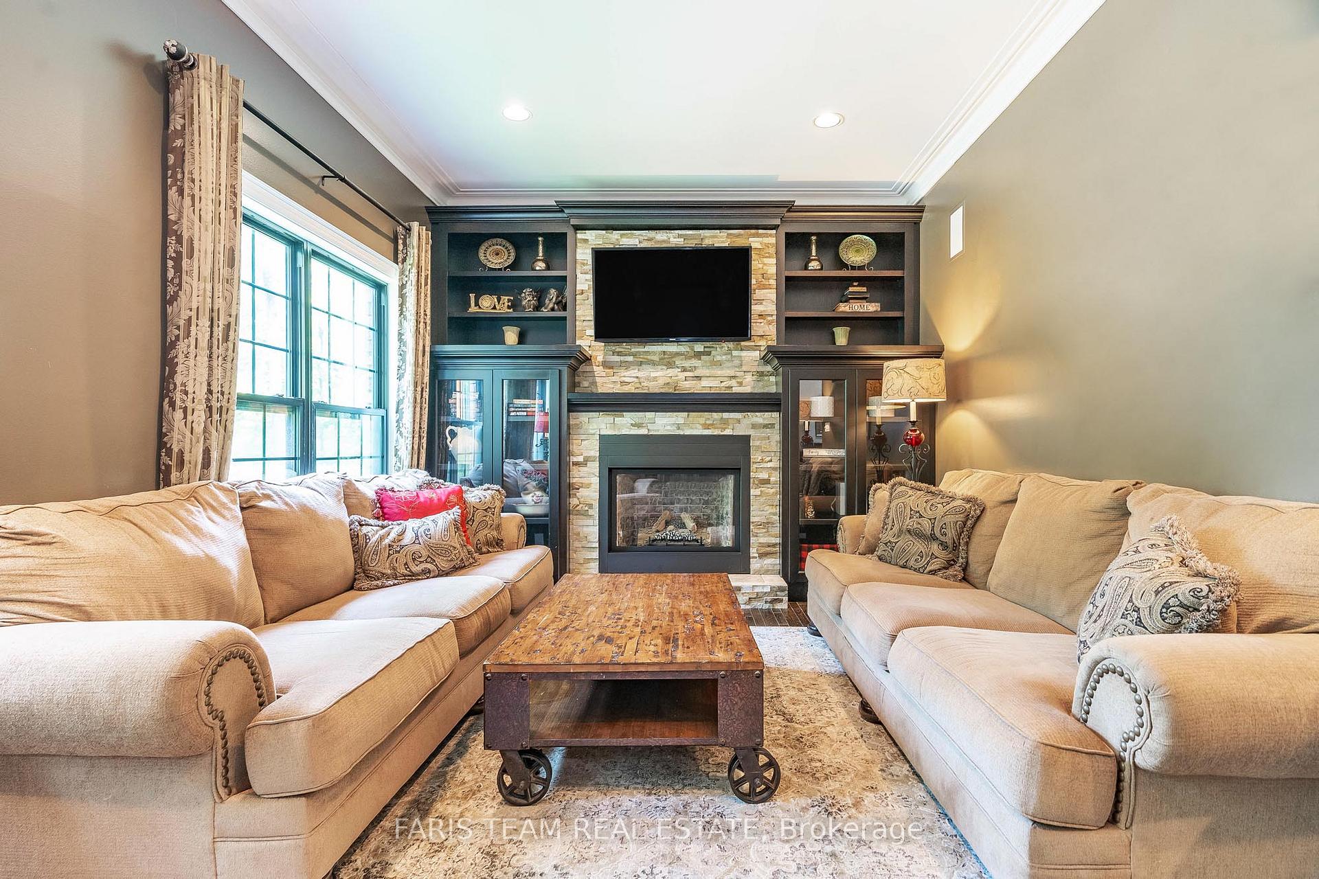 Photo 16 of 1826 Quantz Crescent, Innisfil, Rural Innisfil — HOMEH