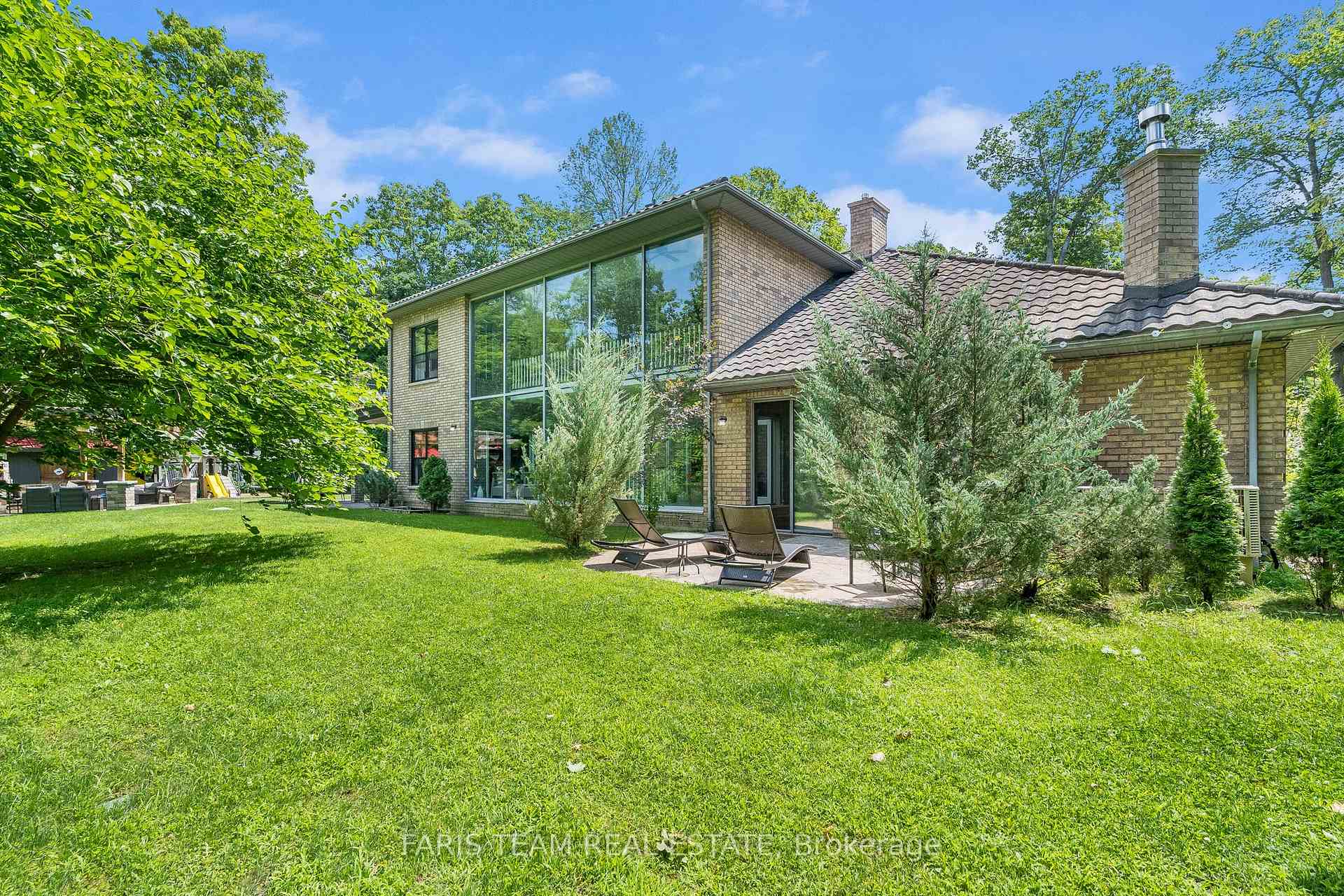 Photo 13 of 1826 Quantz Crescent, Innisfil, Rural Innisfil — HOMEH