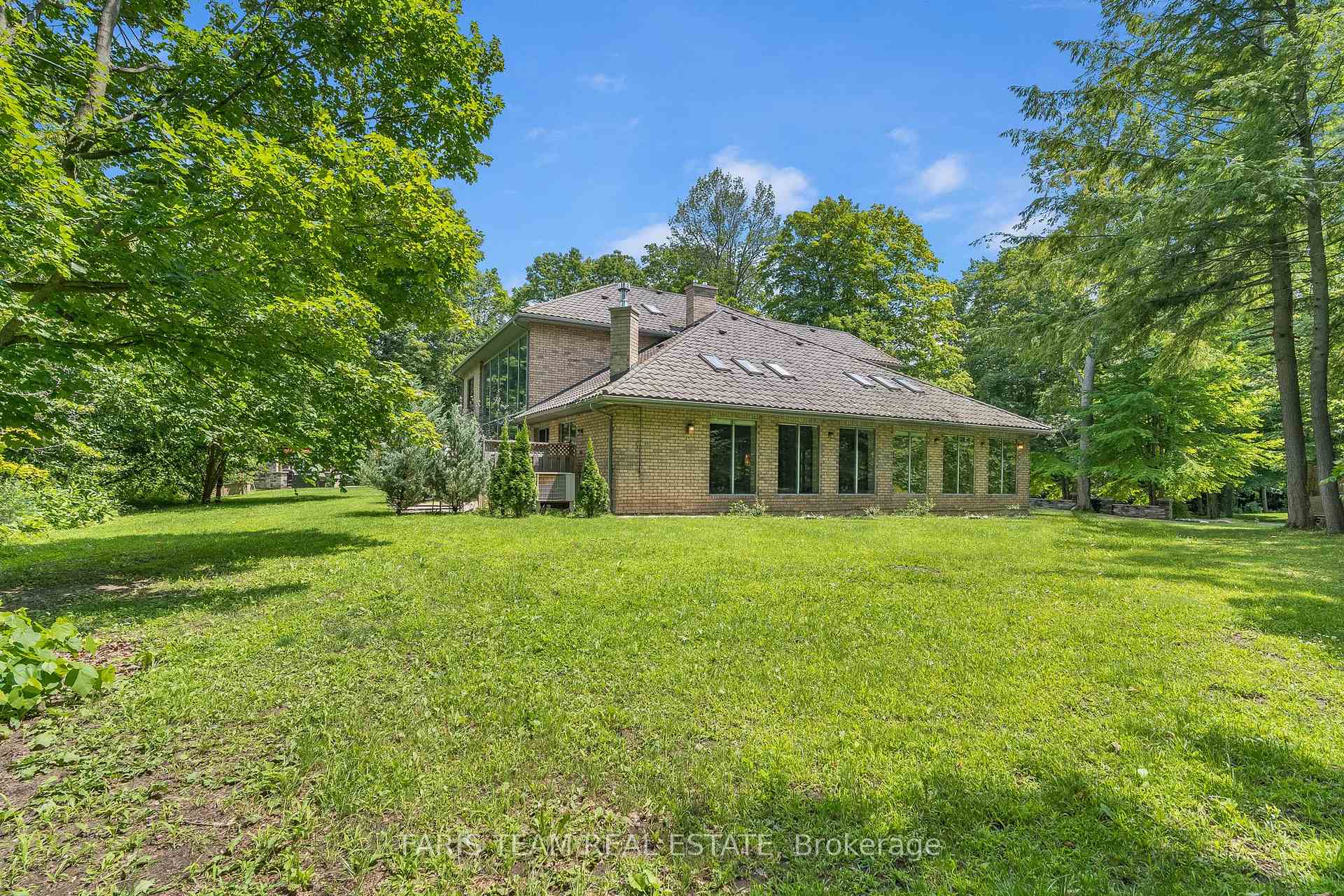 Photo 47 of 1826 Quantz Crescent, Innisfil, Rural Innisfil — HOMEH