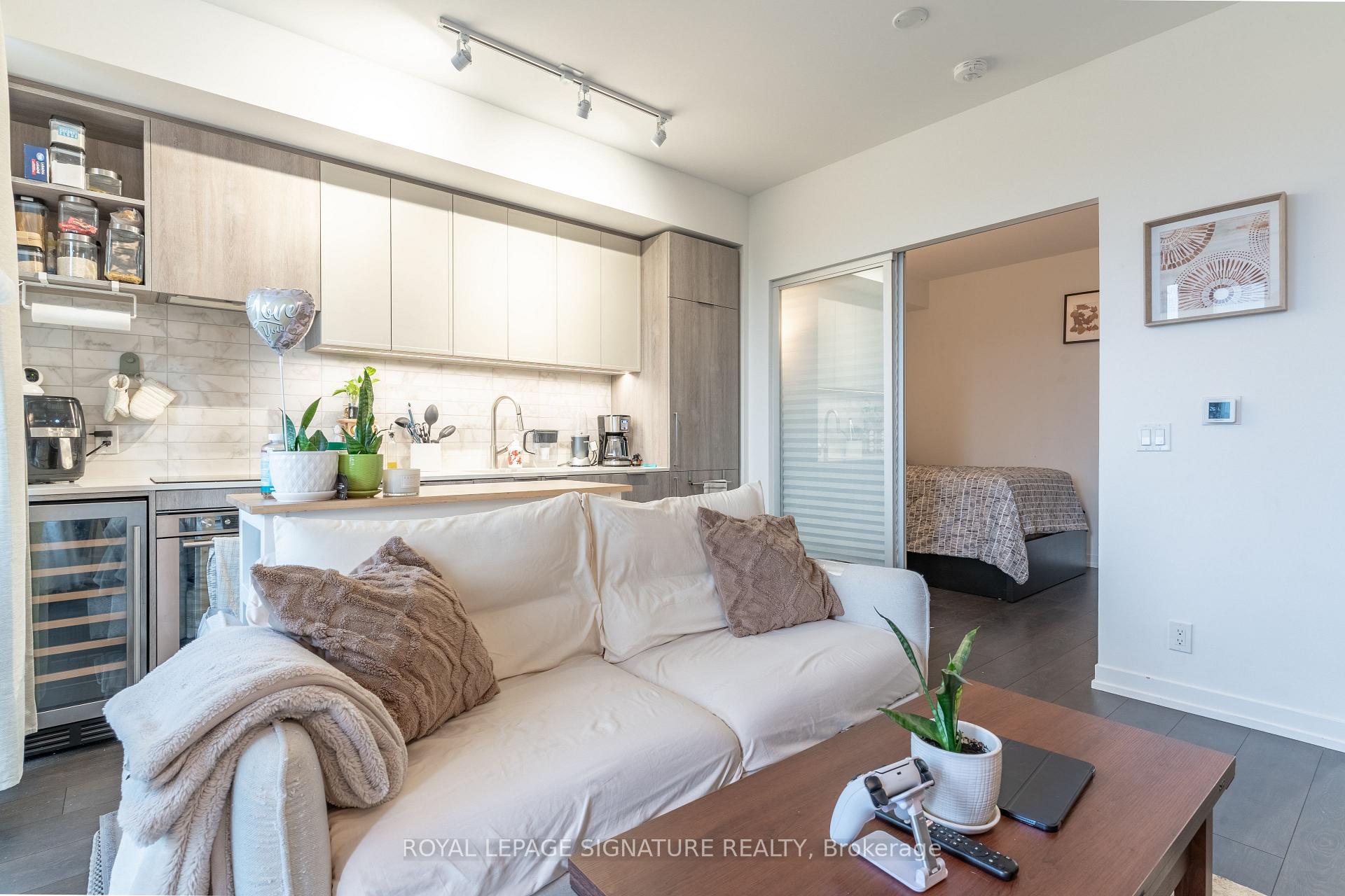 Photo 10 of Unit 1709, 2020 Bathurst Street, Toronto, Humewood-Cedarvale — HOMEH