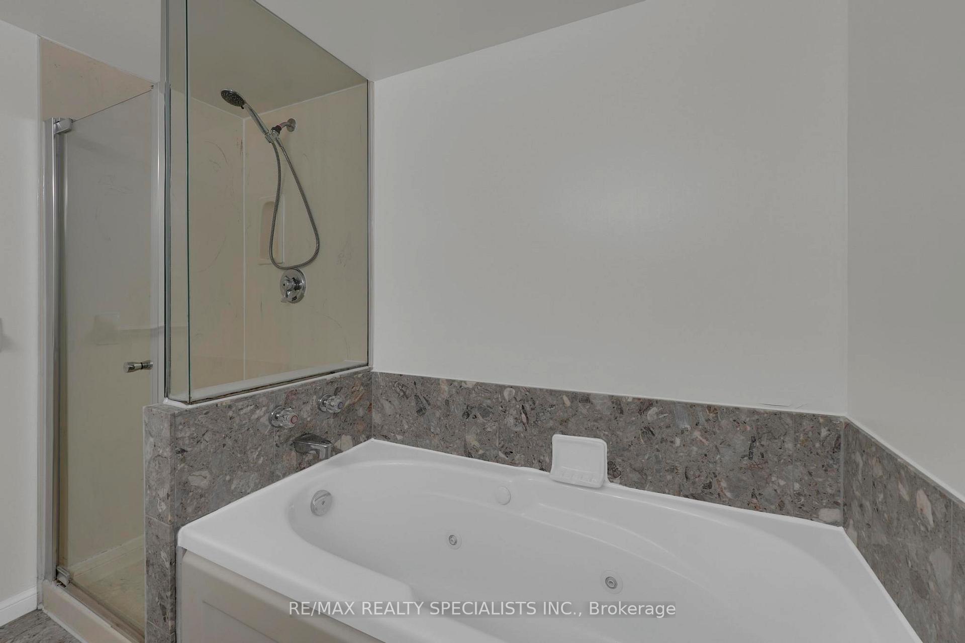 Photo 20 of Unit 704, 7 Carlton Street E, Toronto, Church-Yonge Corridor — HOMEH