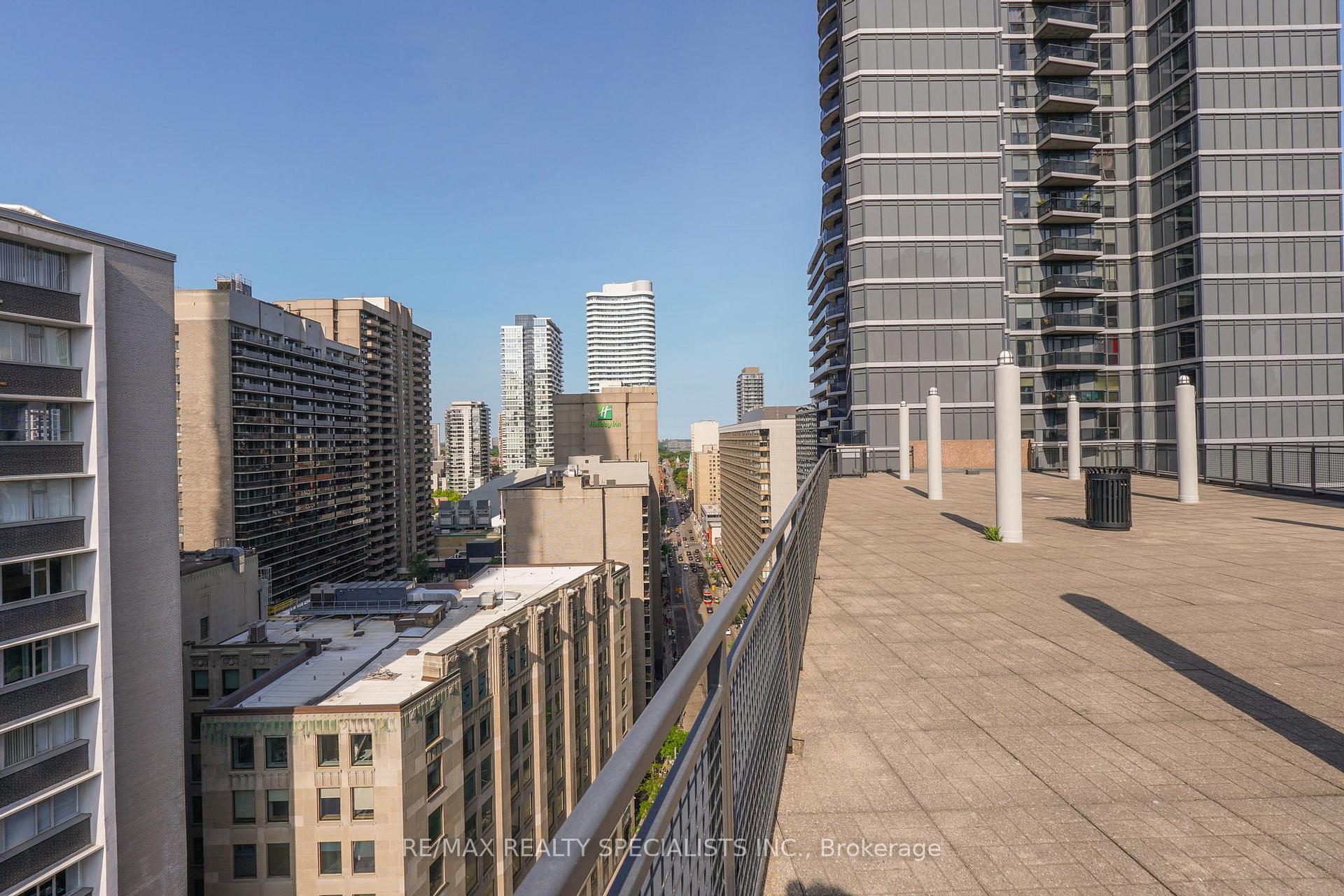 Photo 21 of Unit 704, 7 Carlton Street E, Toronto, Church-Yonge Corridor — HOMEH
