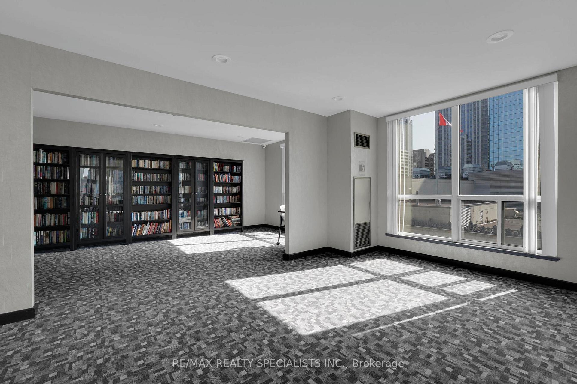 Photo 34 of Unit 704, 7 Carlton Street E, Toronto, Church-Yonge Corridor — HOMEH