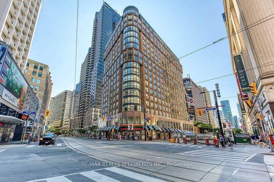 Photo 19 of Unit 704, 7 Carlton Street E, Toronto, Church-Yonge Corridor — HOMEH