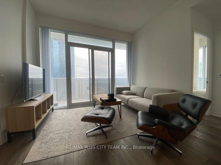 Photo 2 of Unit 2211, 55 Cooper Street, Toronto, Waterfront Communities — HOMEH