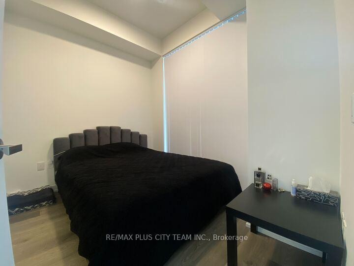 Photo 5 of Unit 2211, 55 Cooper Street, Toronto, Waterfront Communities — HOMEH