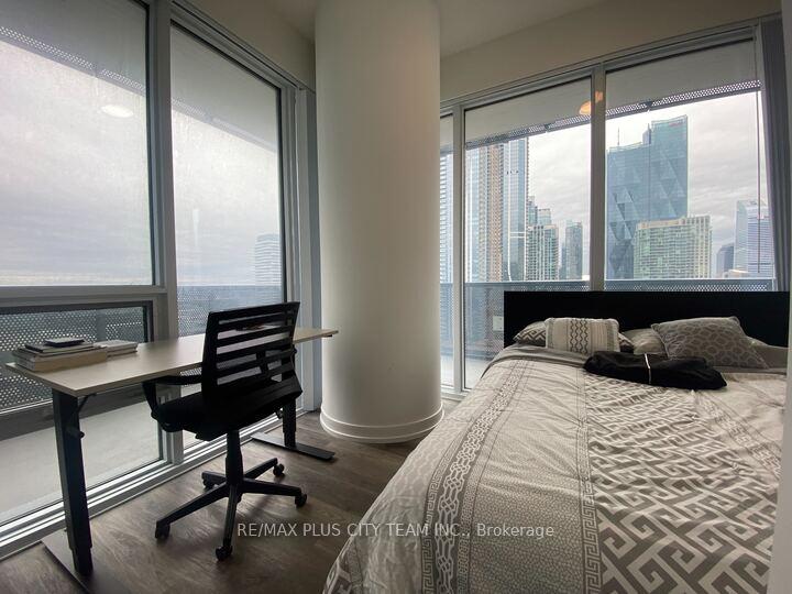 Photo 15 of Unit 2211, 55 Cooper Street, Toronto, Waterfront Communities — HOMEH