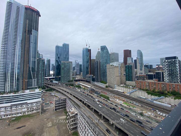 Photo 17 of Unit 2211, 55 Cooper Street, Toronto, Waterfront Communities — HOMEH