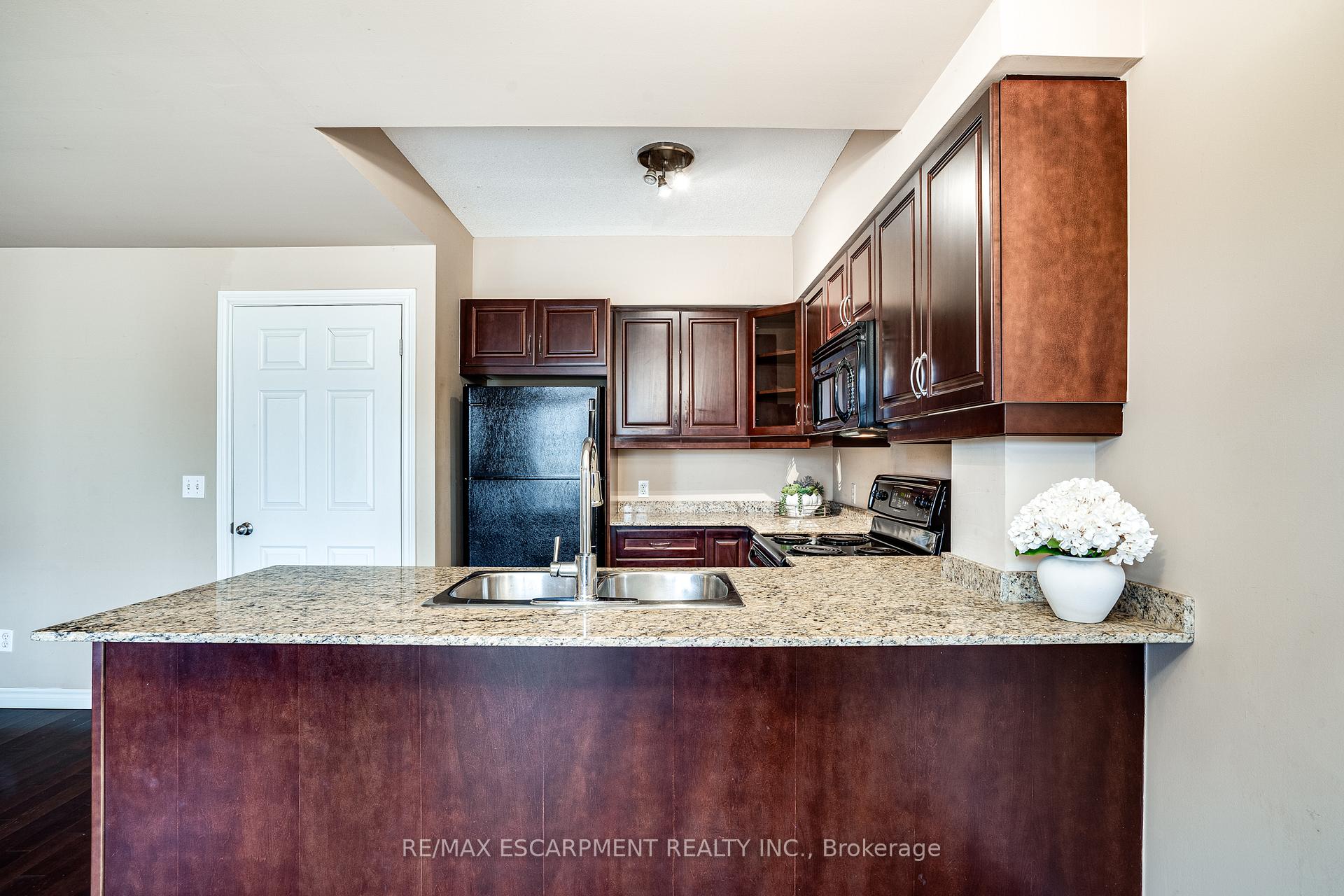 Photo 10 of Unit 210, 47 Caroline Street N, Hamilton, Central — HOMEH