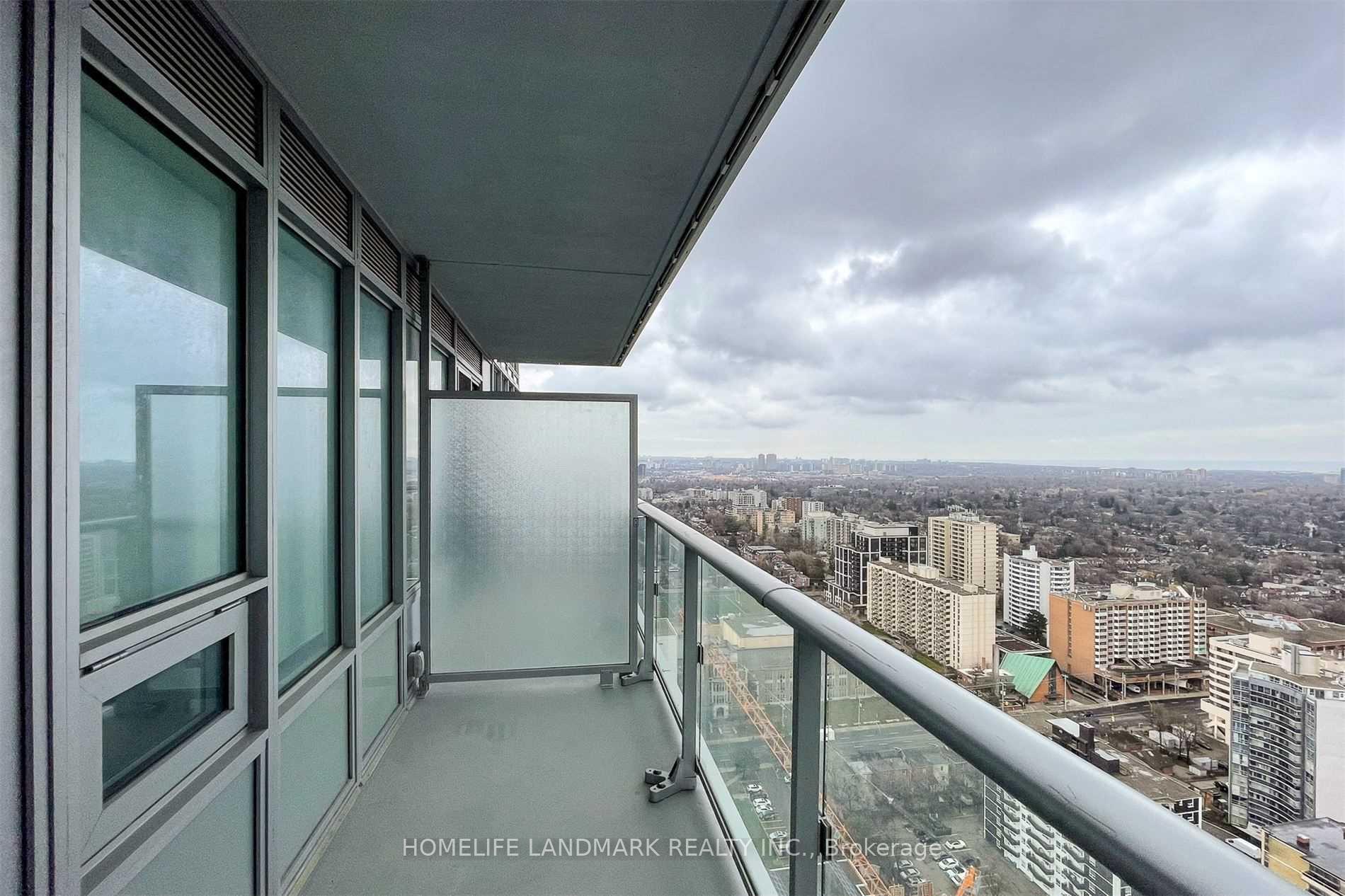 Photo 7 of Unit 908, 99 Broadway Avenue, Toronto, Mount Pleasant West — HOMEH