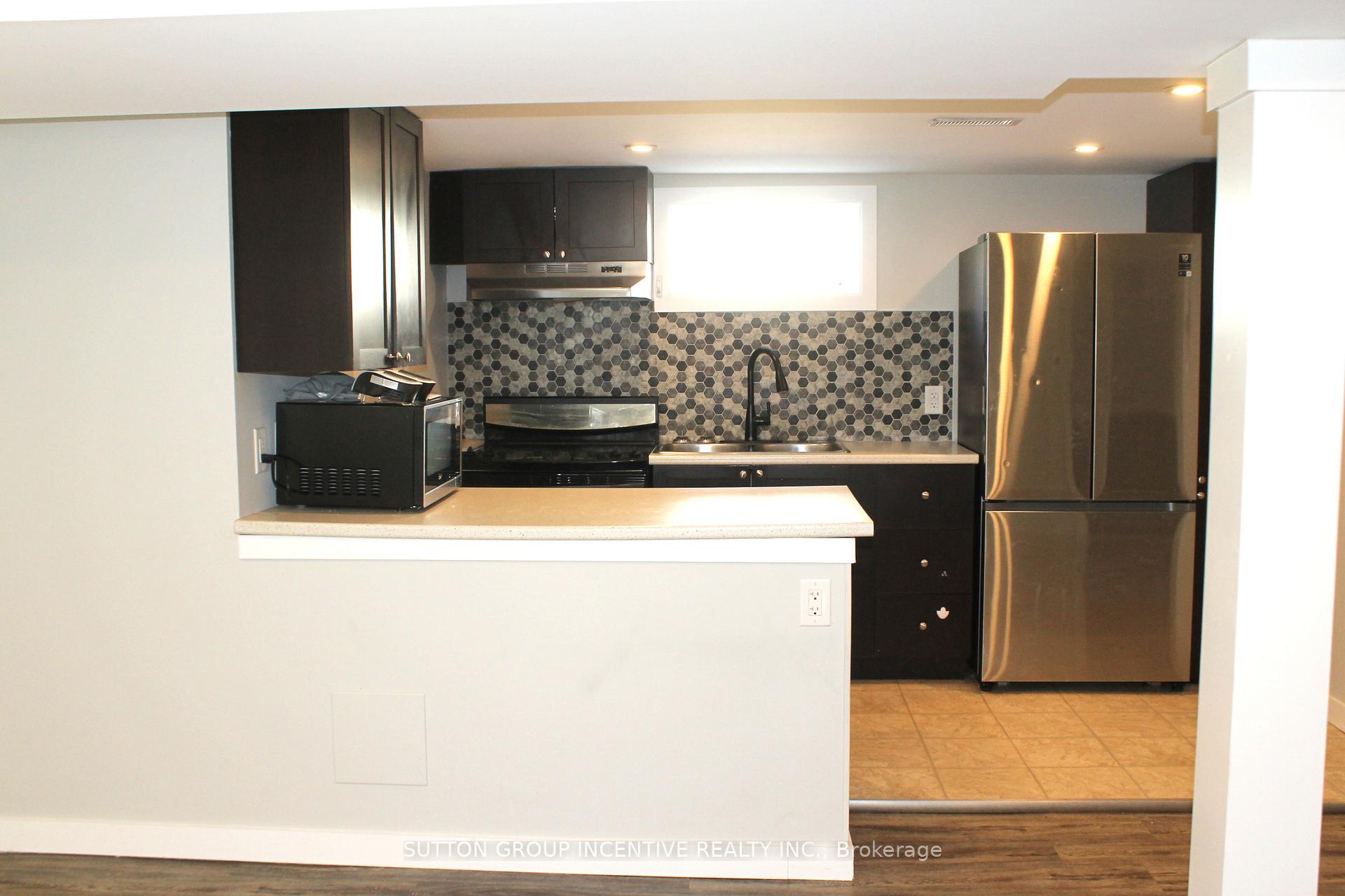 Photo 11 of 147 Codrington Street, Barrie, Codrington — HOMEH