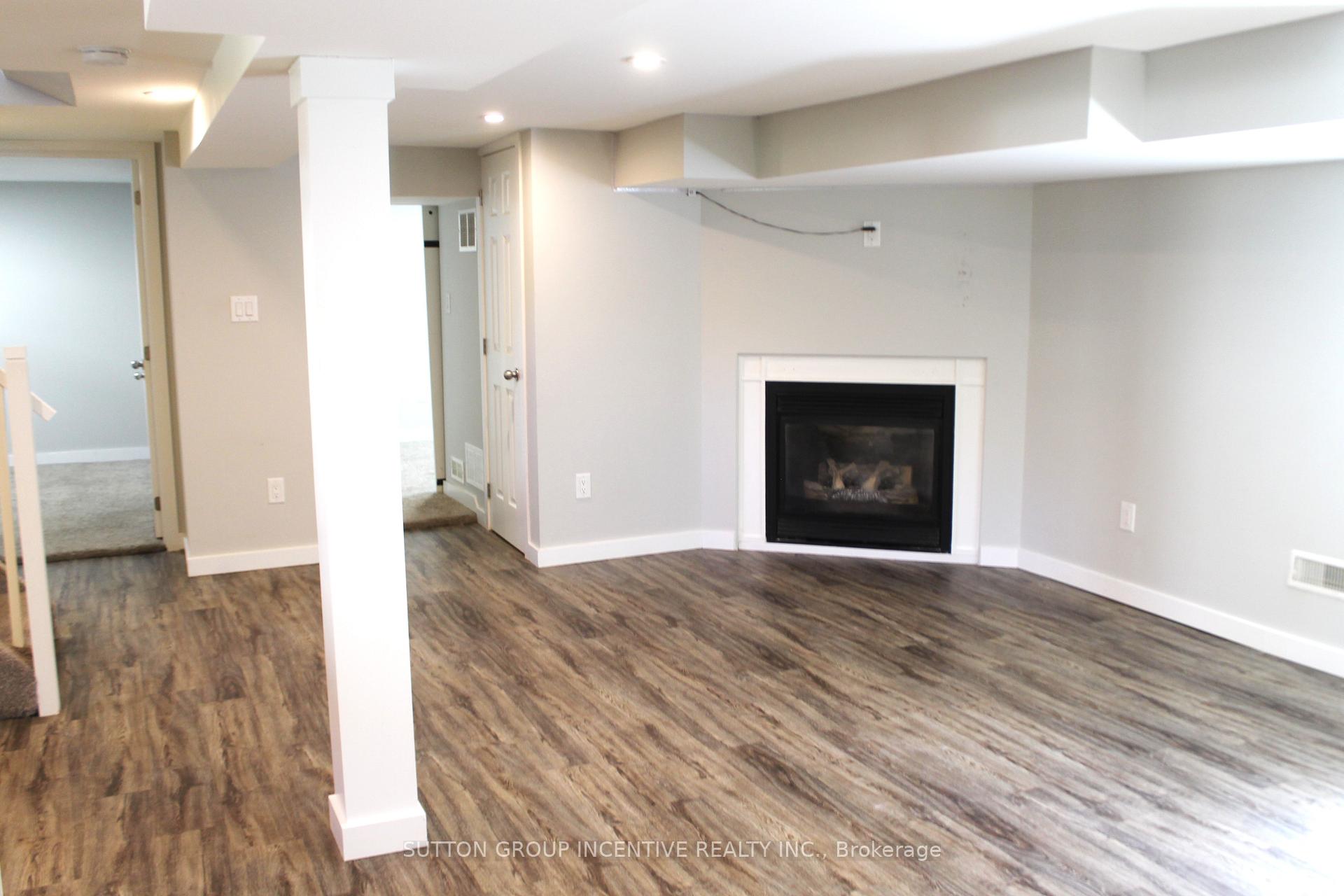 Photo 8 of 147 Codrington Street, Barrie, Codrington — HOMEH