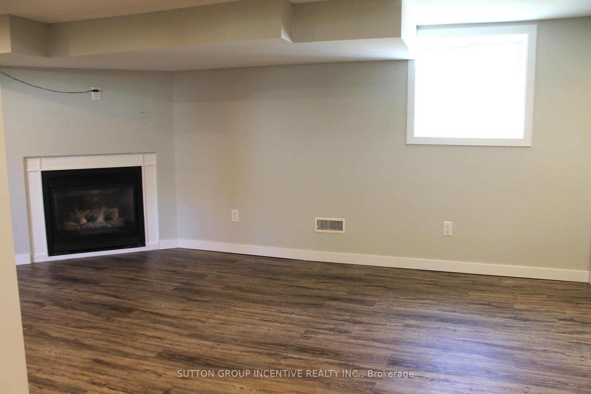 Photo 10 of 147 Codrington Street, Barrie, Codrington — HOMEH