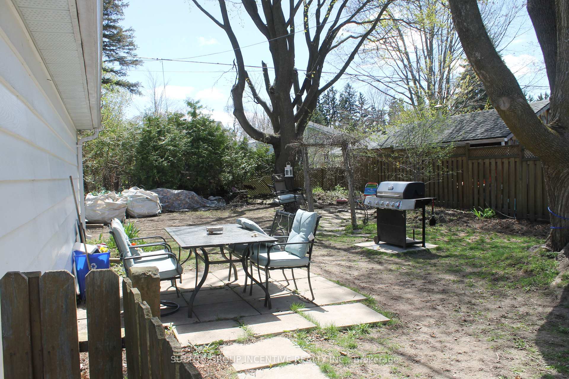 Photo 20 of 147 Codrington Street, Barrie, Codrington — HOMEH