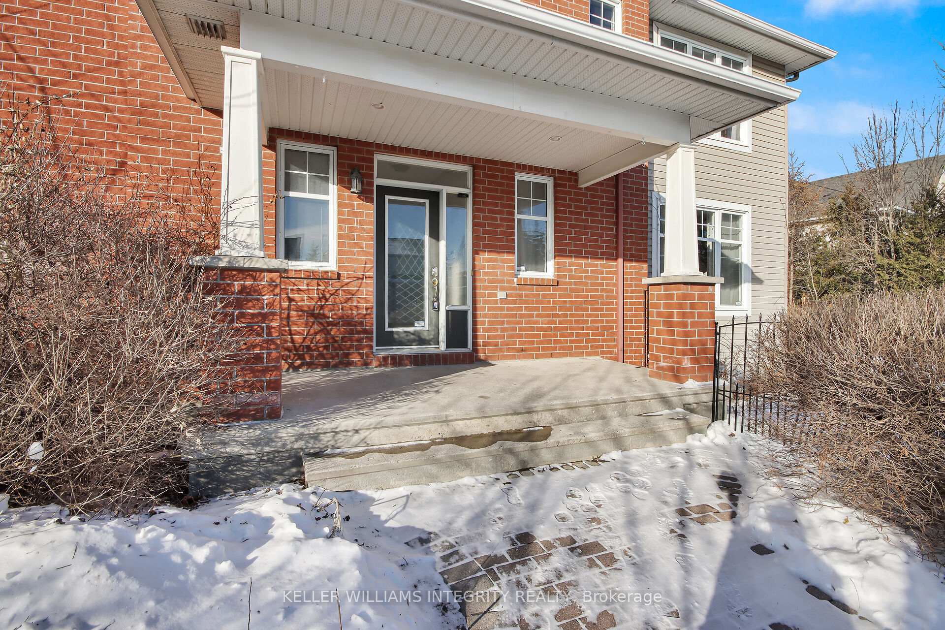 Photo 3 of 501 Devonwood Circle, Ottawa, Blossom Park/Kemp Park/Findlay Creek — HOMEH