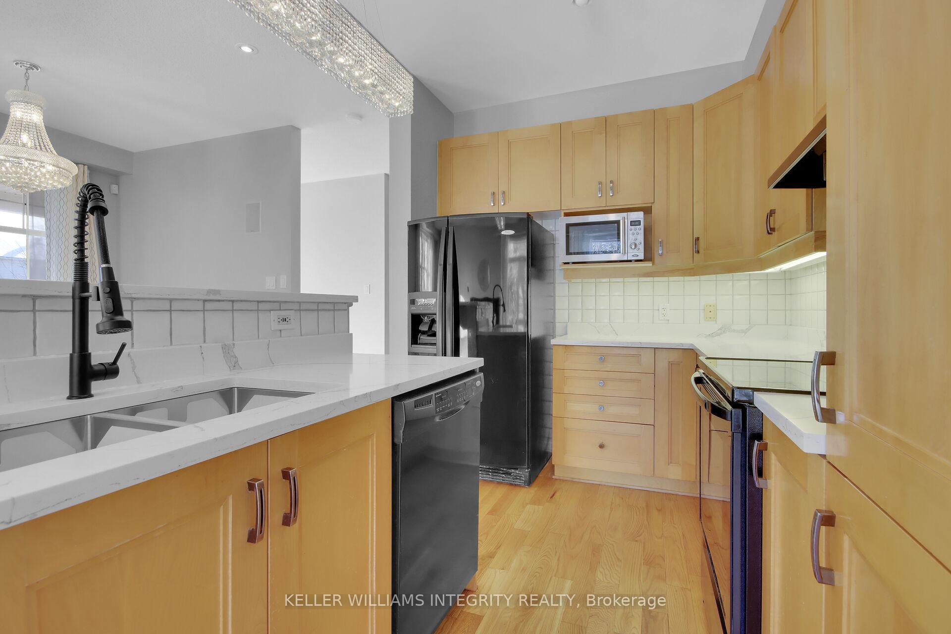 Photo 16 of 501 Devonwood Circle, Ottawa, Blossom Park/Kemp Park/Findlay Creek — HOMEH