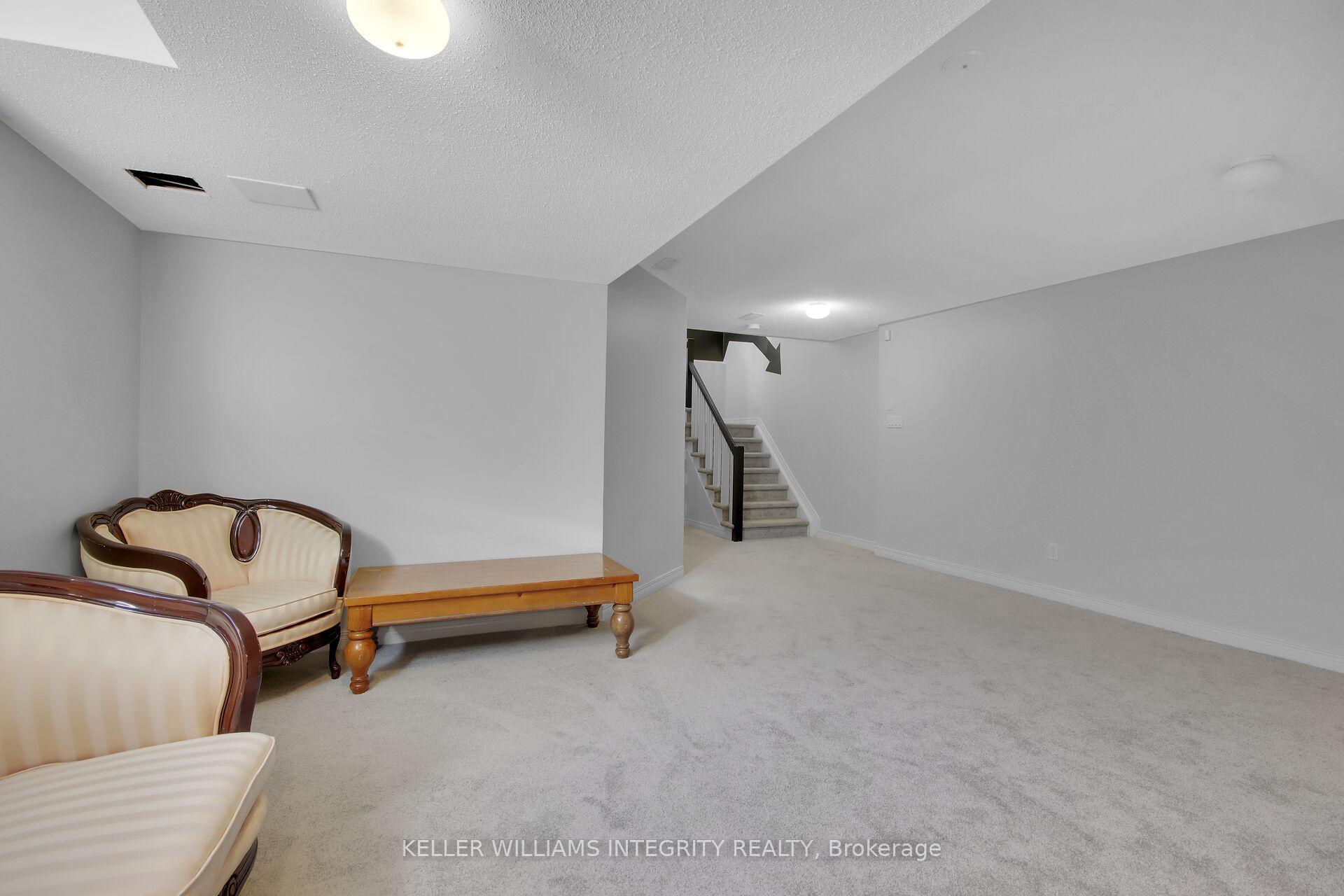 Photo 34 of 501 Devonwood Circle, Ottawa, Blossom Park/Kemp Park/Findlay Creek — HOMEH