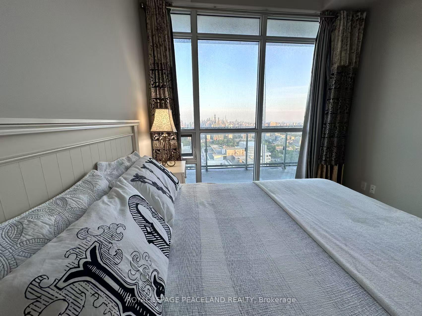 Photo 17 of Unit 3218, 98 Lillian Street, Toronto, Mount Pleasant West — HOMEH
