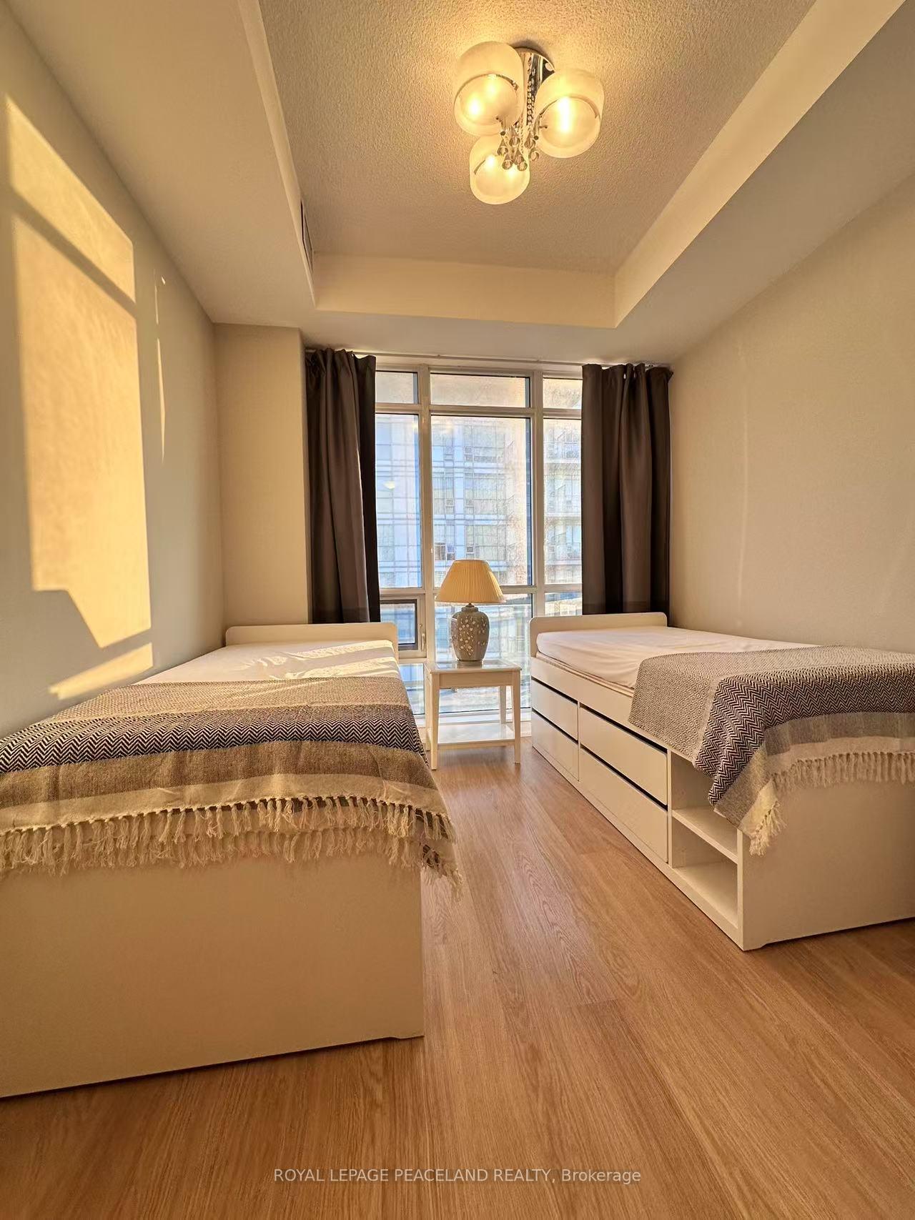 Photo 14 of Unit 3218, 98 Lillian Street, Toronto, Mount Pleasant West — HOMEH