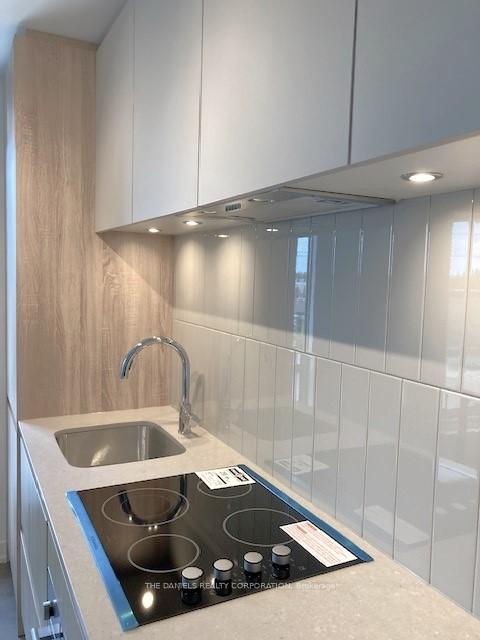 Photo 4 of Unit 415, 7950 Bathurst Street, Vaughan, Beverley Glen — HOMEH