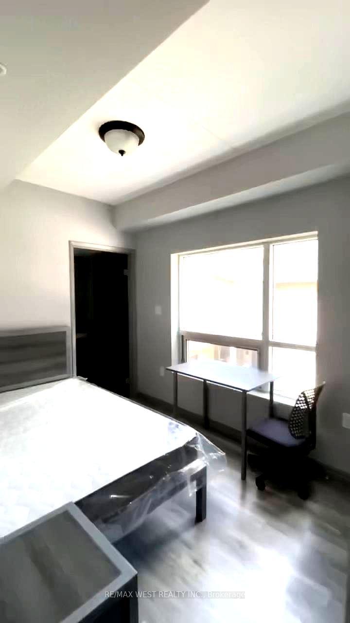 Photo 2 of Unit PH601, 275 Larch Street, Waterloo, Lakeshore Village — HOMEH