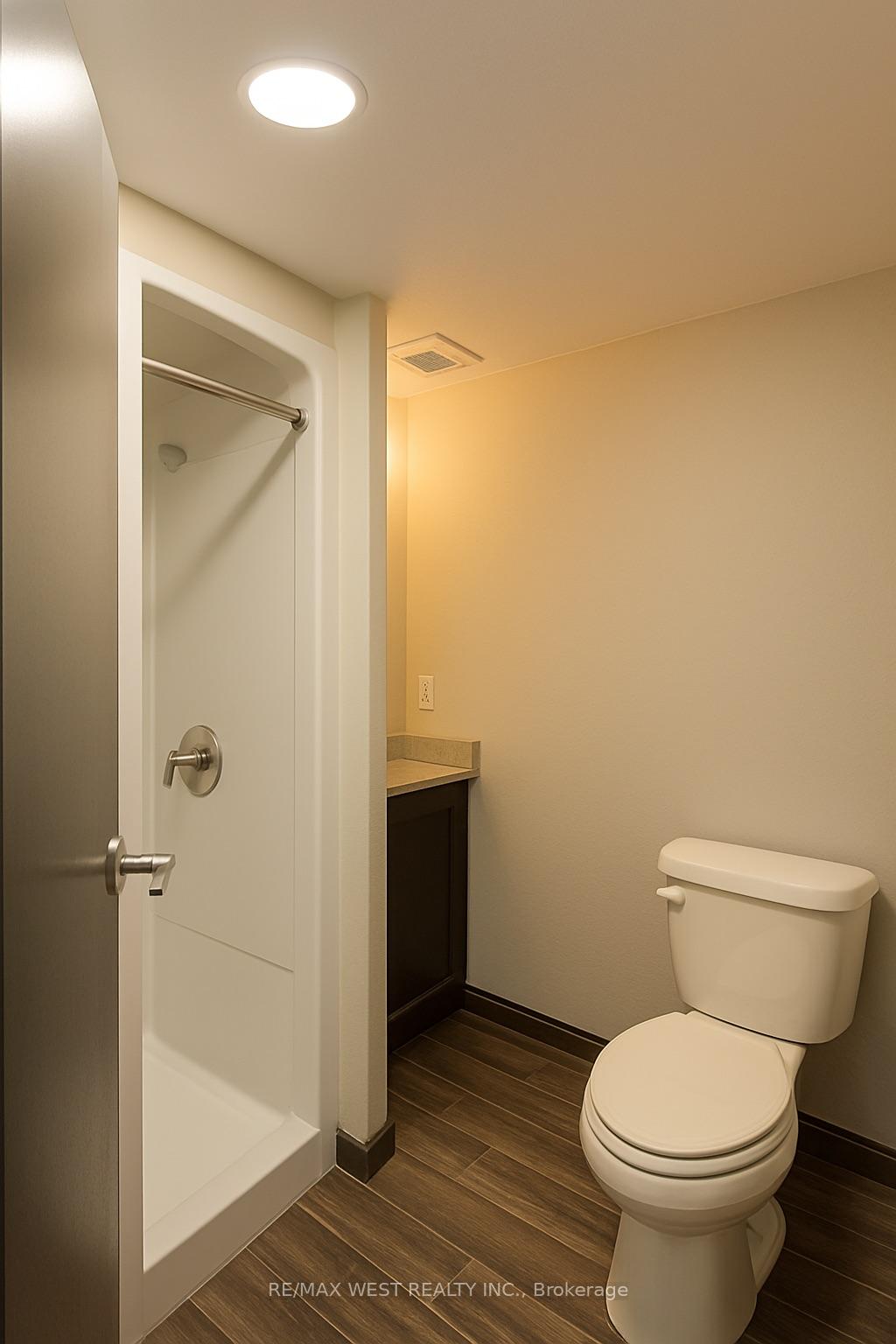 Photo 3 of Unit PH601, 275 Larch Street, Waterloo, Lakeshore Village — HOMEH