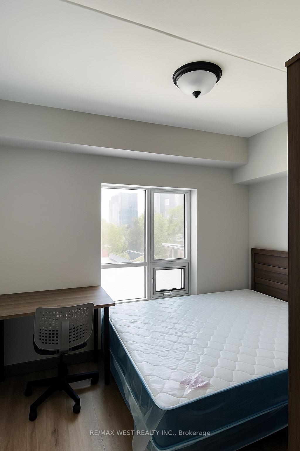 Photo 7 of Unit PH601, 275 Larch Street, Waterloo, Lakeshore Village — HOMEH