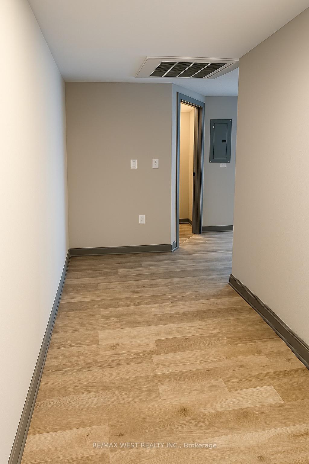Photo 6 of Unit PH601, 275 Larch Street, Waterloo, Lakeshore Village — HOMEH