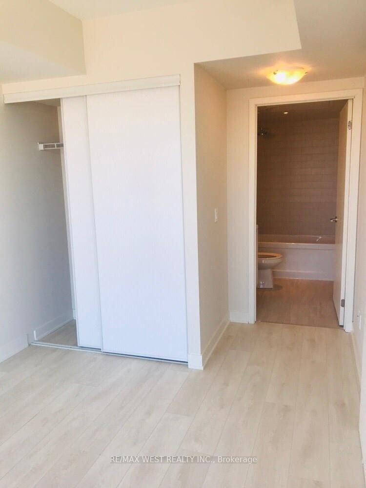 Photo 3 of Unit 1606, 6 Sonic Way, Toronto, Flemingdon Park — HOMEH