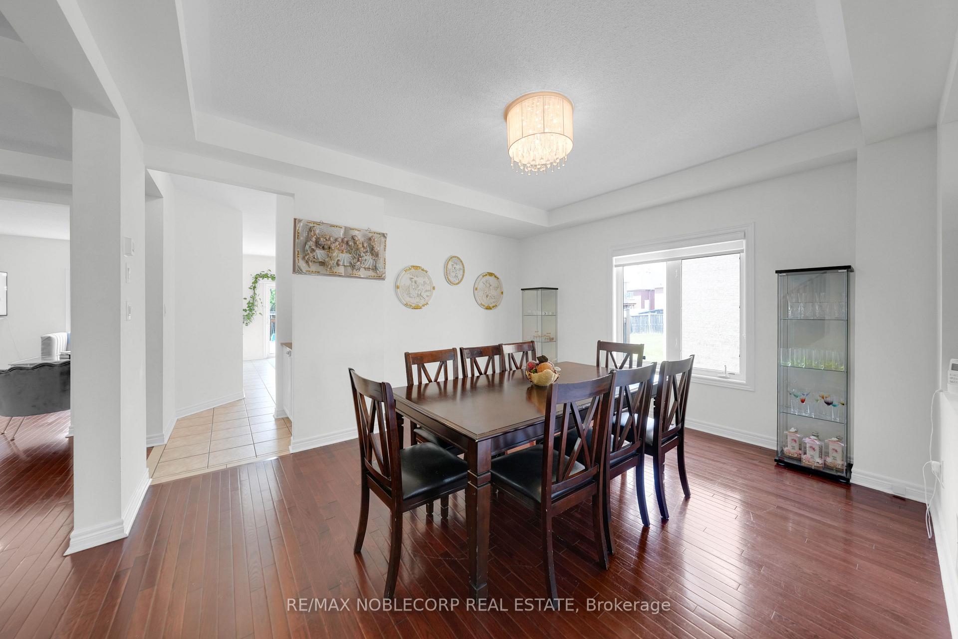 Photo 15 of 48 Monabelle Crescent, Brampton, Vales of Castlemore North — HOMEH
